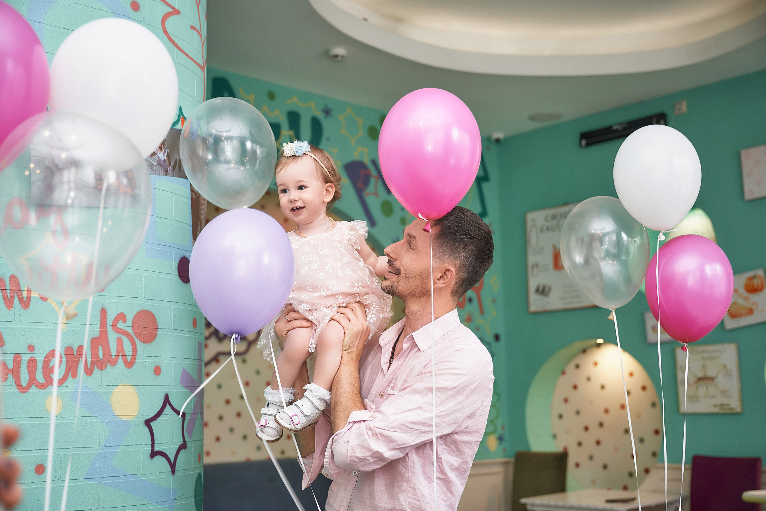 Детская Фотосессия в кафе Андерсон — день рожденье, 1 годик