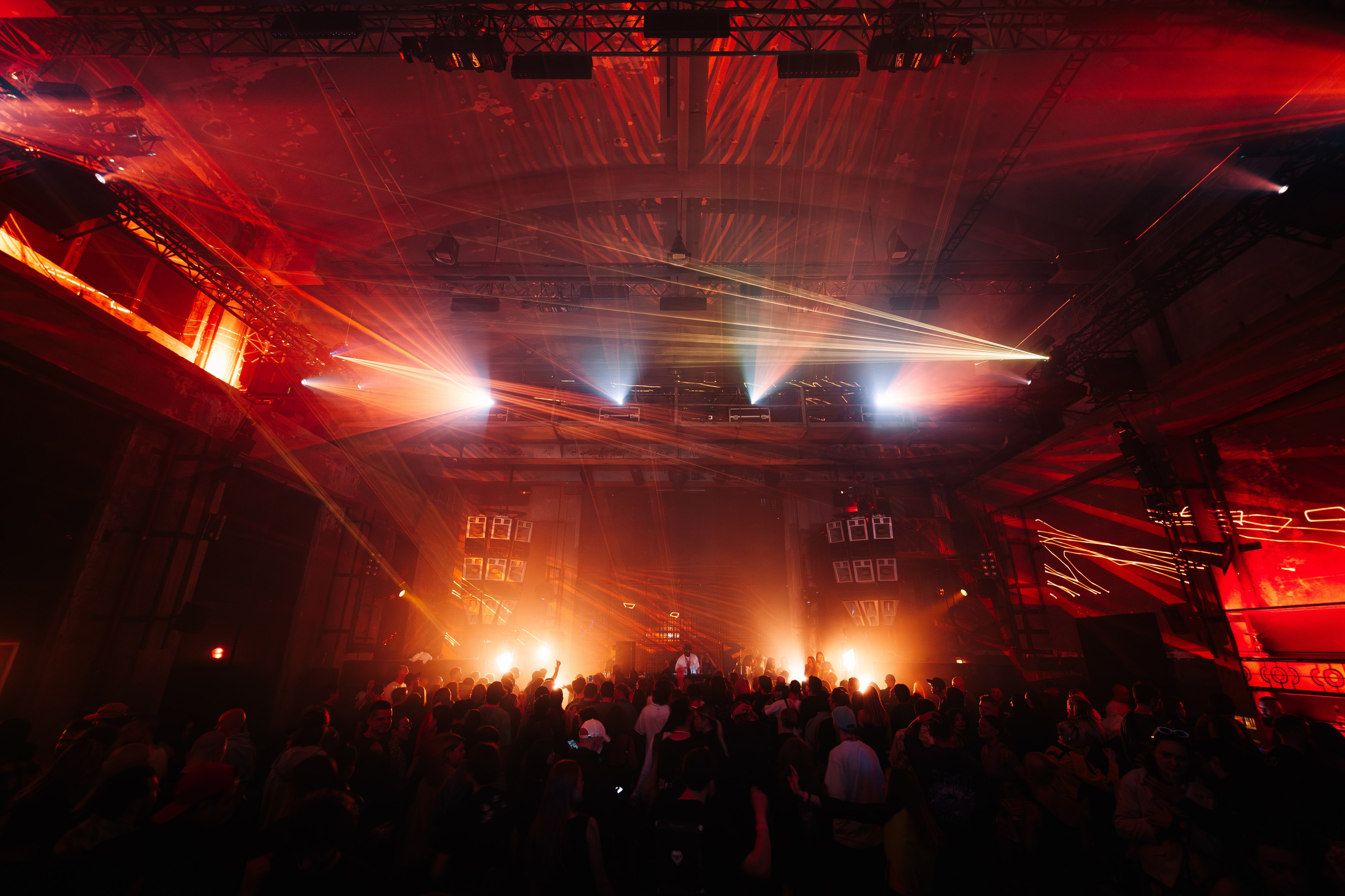 SICK YEARS, ARMA ╳ SILA SVETA. @tomrus: Рустам Шагиморданов — фотограф