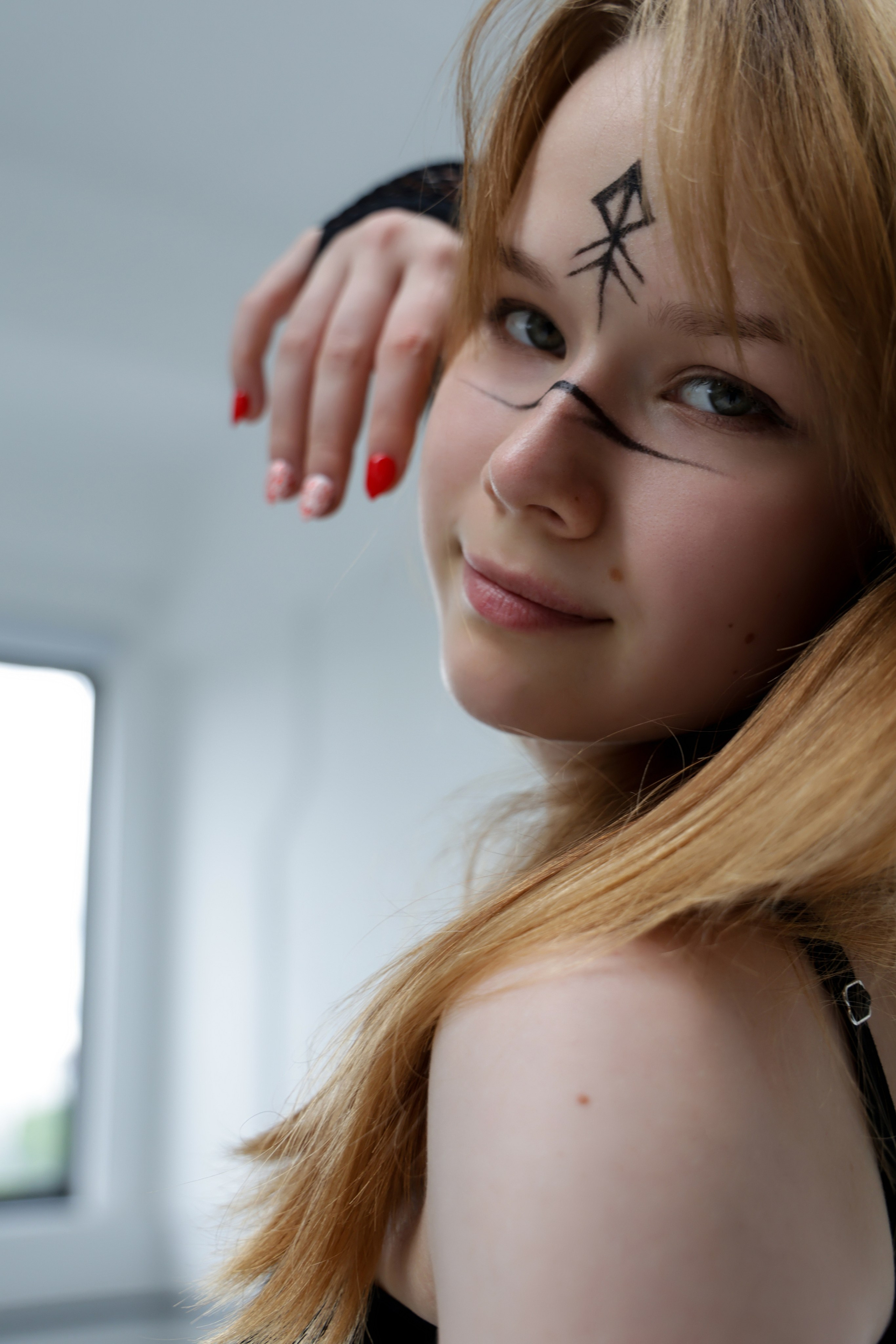 Wires. Portrait photographer based in Toronto — Blinova Mariia