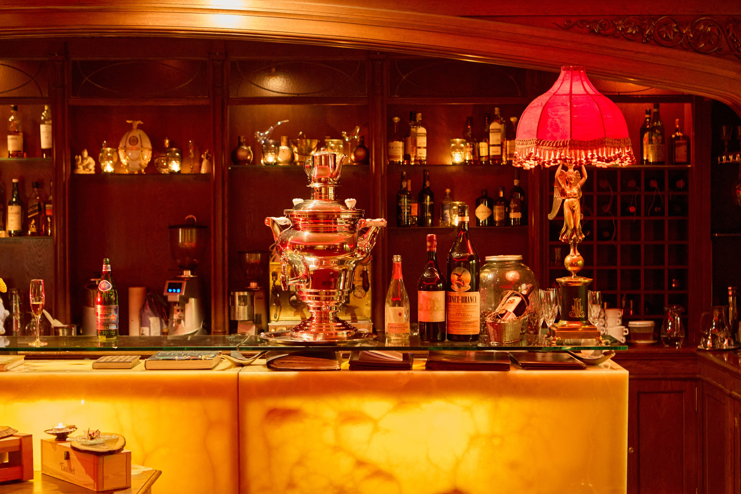 Evening on Nevsky Prospect Street at the Palkin Restaurant. Фотограф в Санкт-Петербурге Владимир Тихомиров