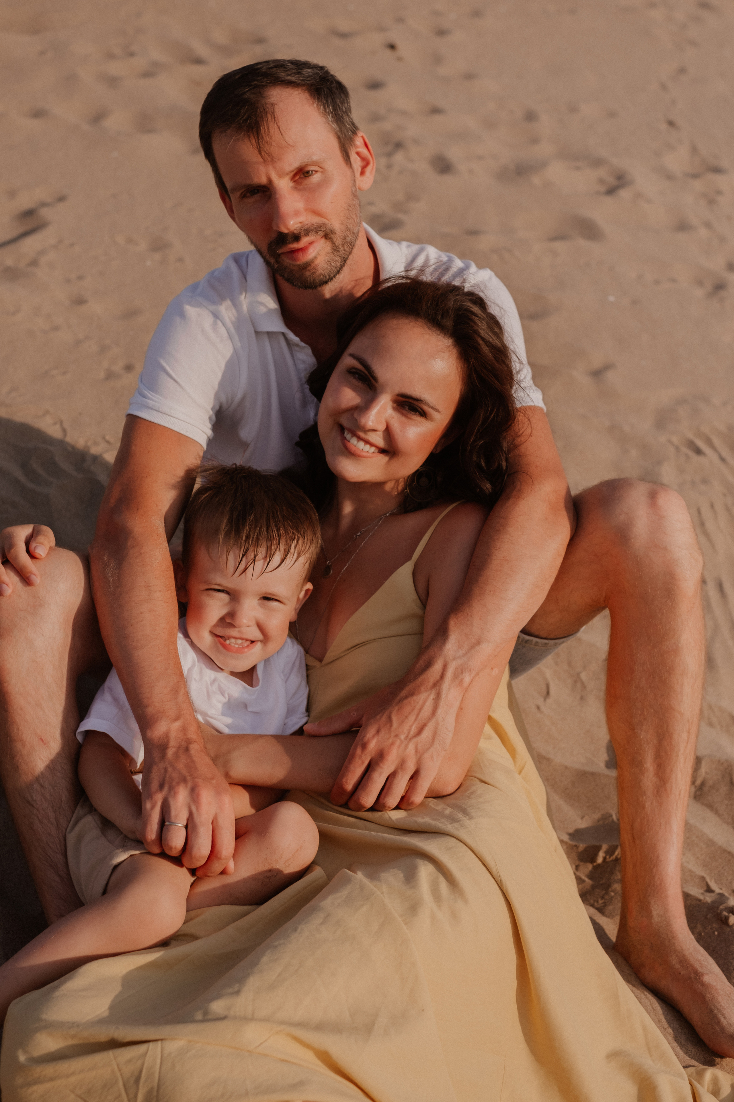 Пляжная фотосессия Любовь + Дима + Тима. Свадебный и семейный фотограф г. Волгоград Биленко Ангелина