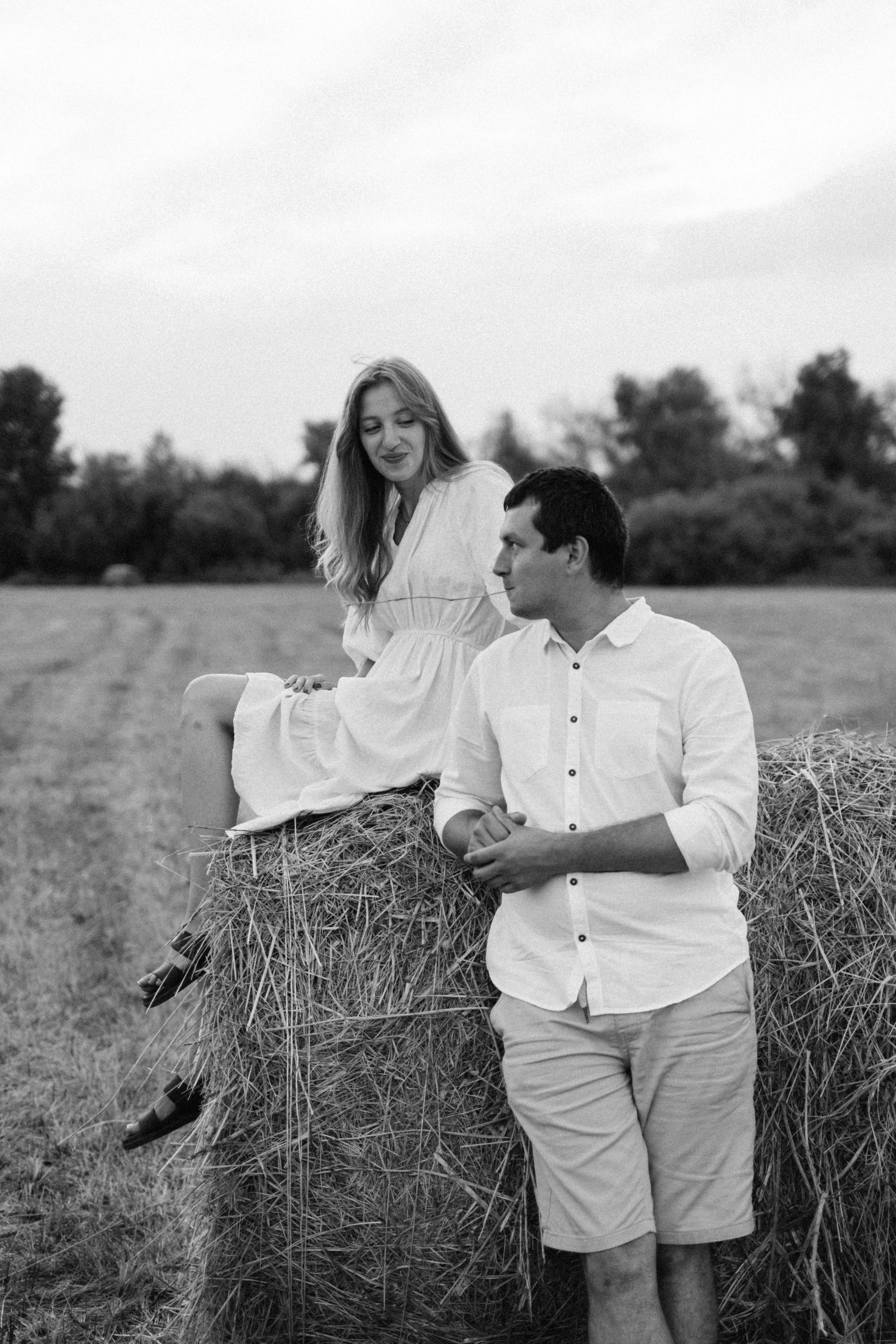 В поле Ксюша + Саша + Кира. Свадебный и семейный фотограф г. Волгоград Биленко Ангелина