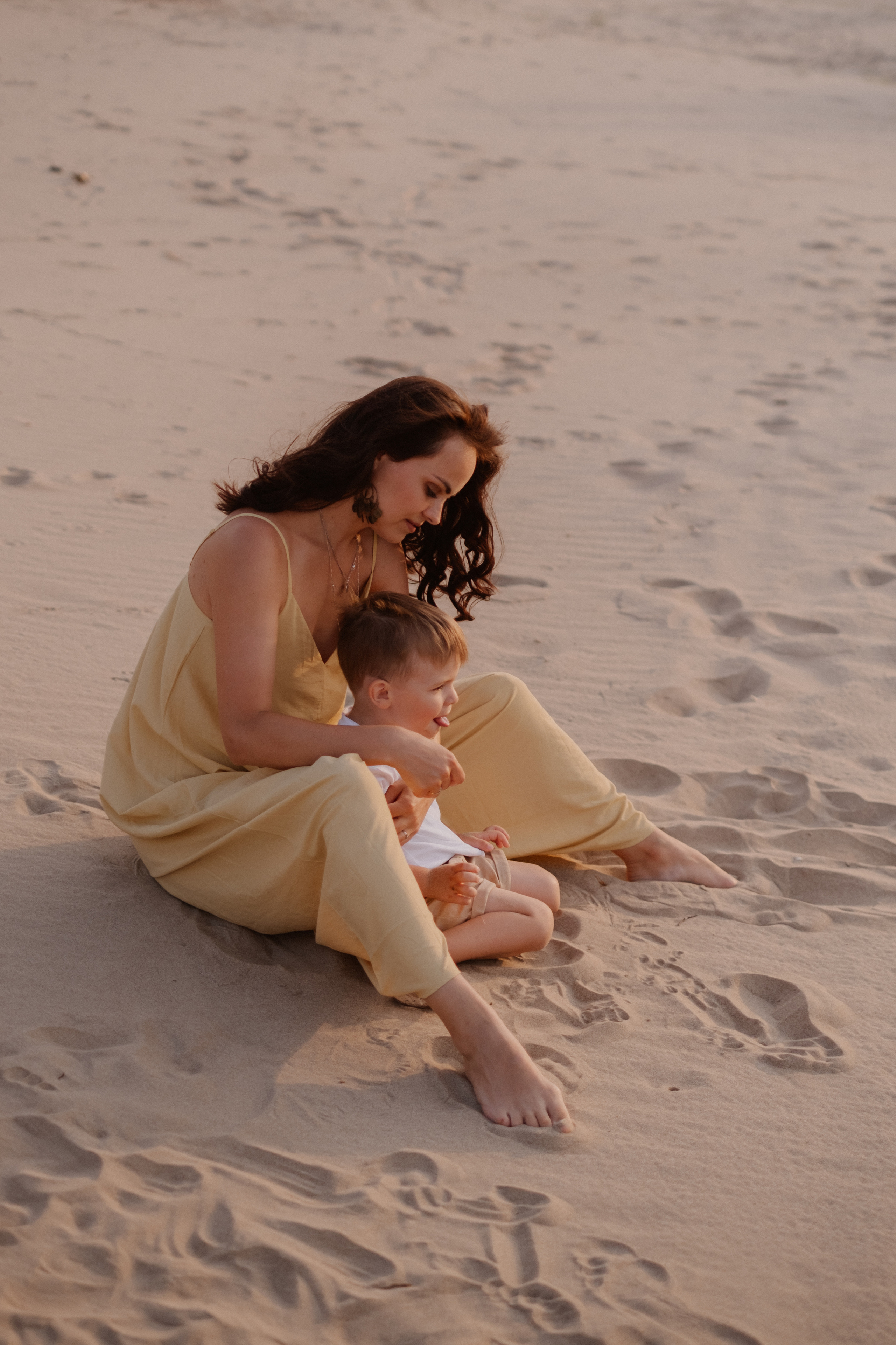 Пляжная фотосессия Любовь + Дима + Тима. Свадебный и семейный фотограф г. Волгоград Биленко Ангелина