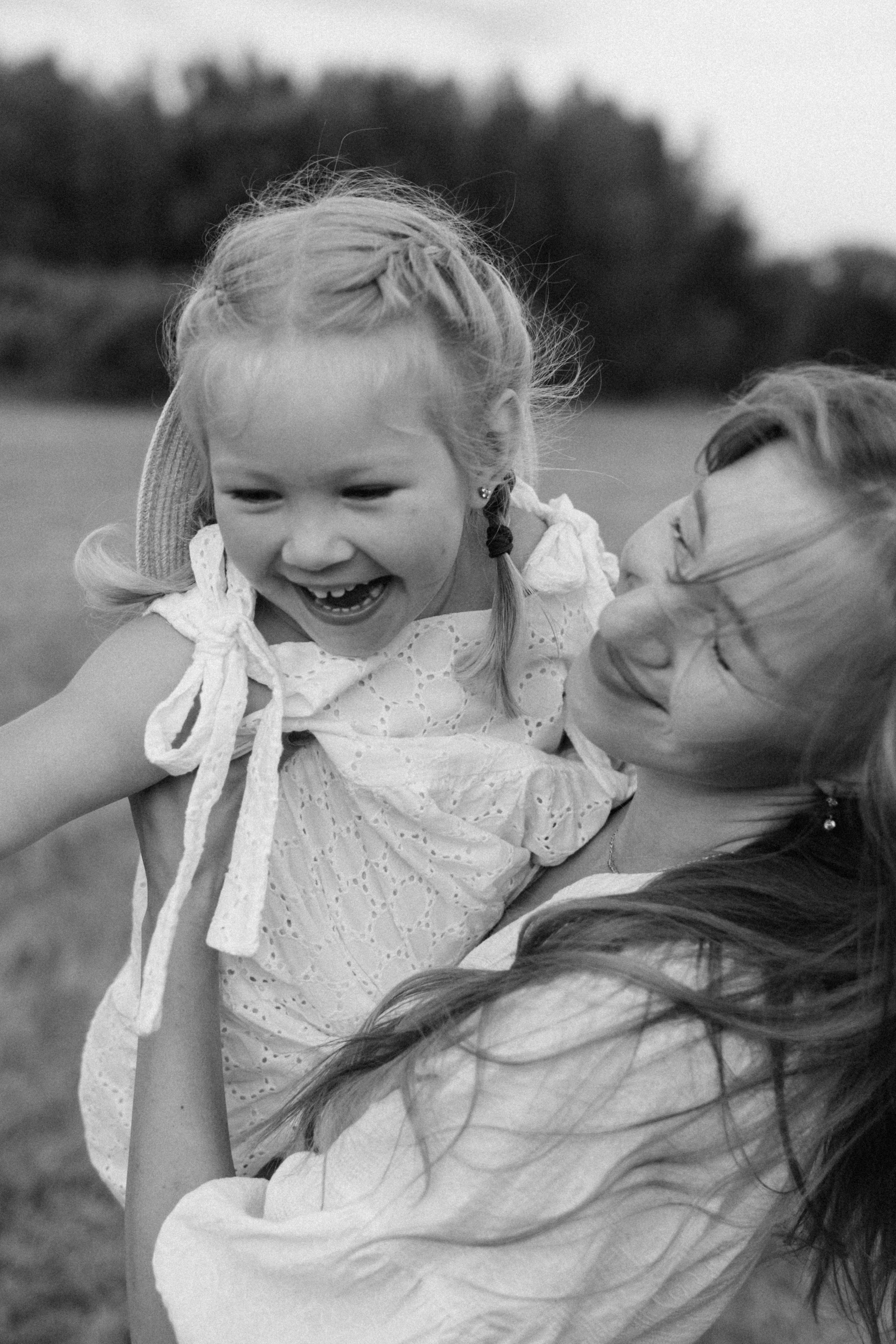 В поле Ксюша + Саша + Кира. Свадебный и семейный фотограф г. Волгоград Биленко Ангелина