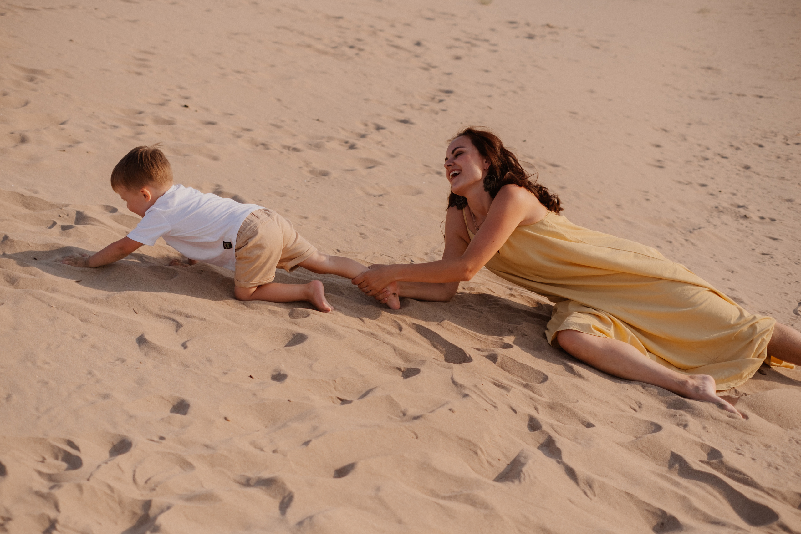 Пляжная фотосессия Любовь + Дима + Тима. Свадебный и семейный фотограф г. Волгоград Биленко Ангелина