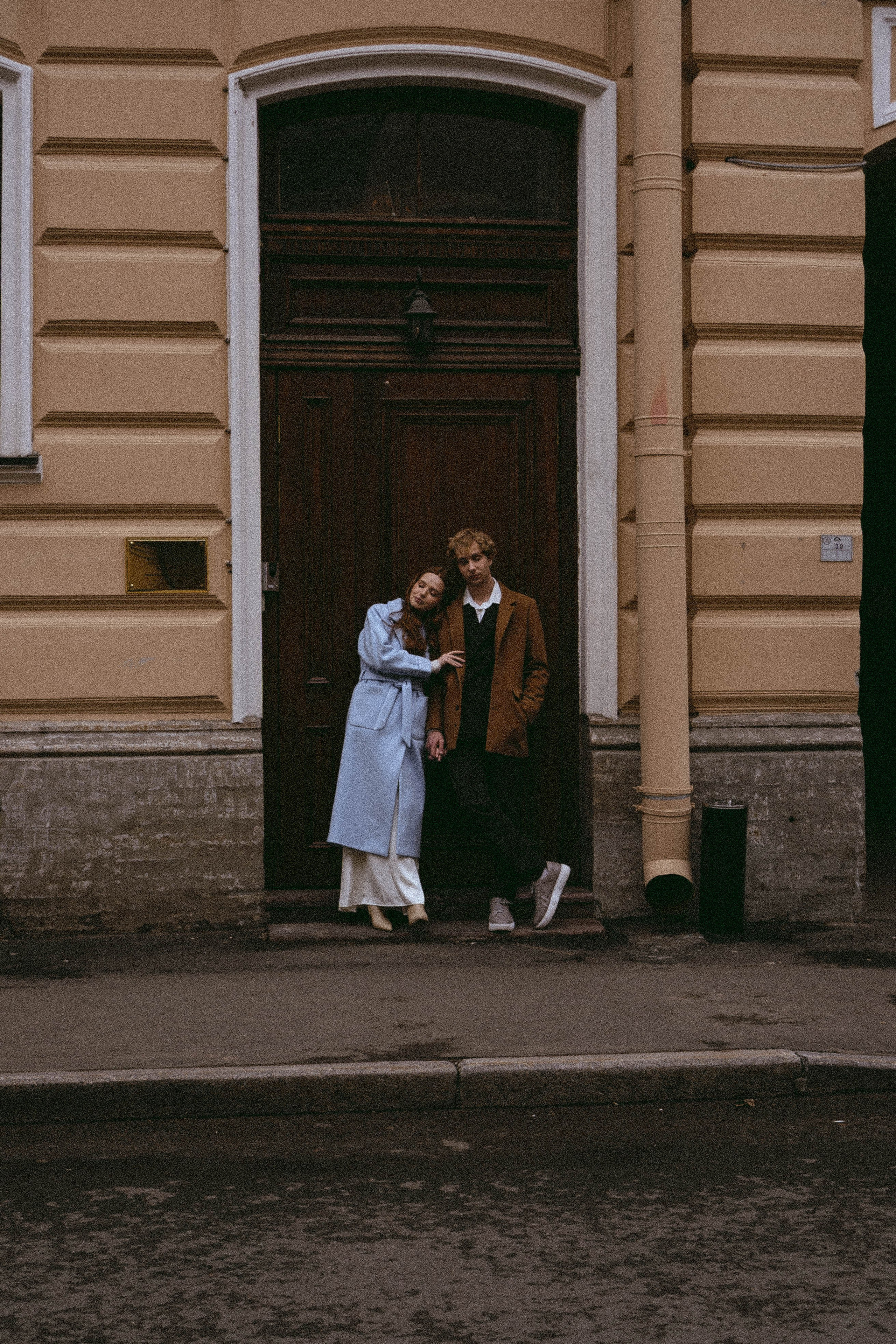 СВАДЕБНАЯ СЬЕМКА В ОТЕЛЕ. СБОРЫ ЖЕНИХА И НЕВЕСТЫ И ТАКЖЕ ТОР И ПОДГОТОВКА К ПРОГУЛКЕ И ПРОГУЛКА ПО ПЕТРОГРАДКЕ. Профессиональный фотограф, Санкт-Петербург — Виктория Богомолова