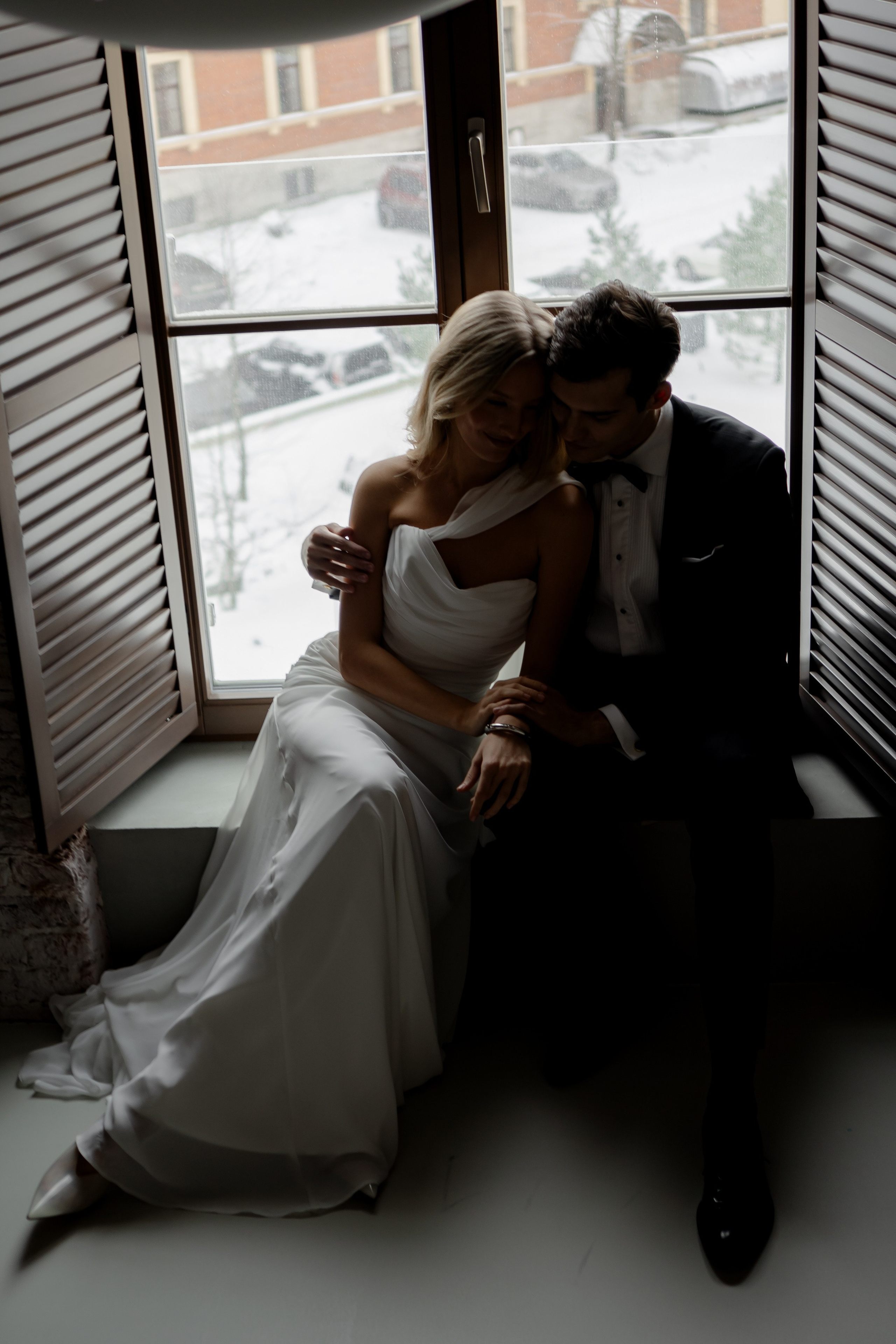 ЭЛЕГАНТНАЯ СВАДБЕНАЯ СЬЕМКА ЖЕНИХА И НЕВЕСТЫ В ДОРОГОМ ОТЕЛЕ САНКТ-ПЕТЕРБУРГА. Профессиональный фотограф, Санкт-Петербург — Виктория Богомолова