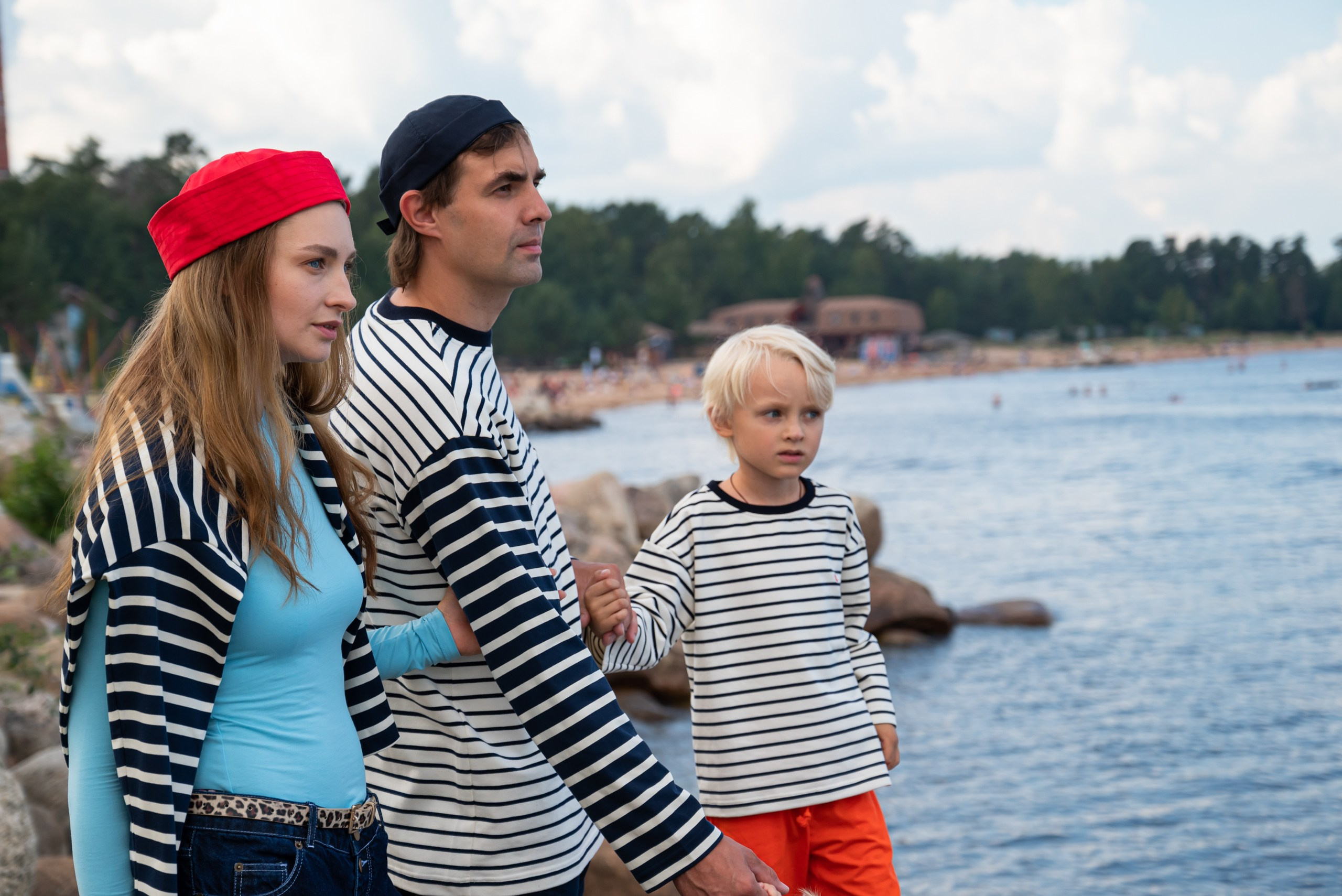 Аня с семьей для бренда одежды. Фотограф в Санкт-Петербурге, фотодни в СПБ