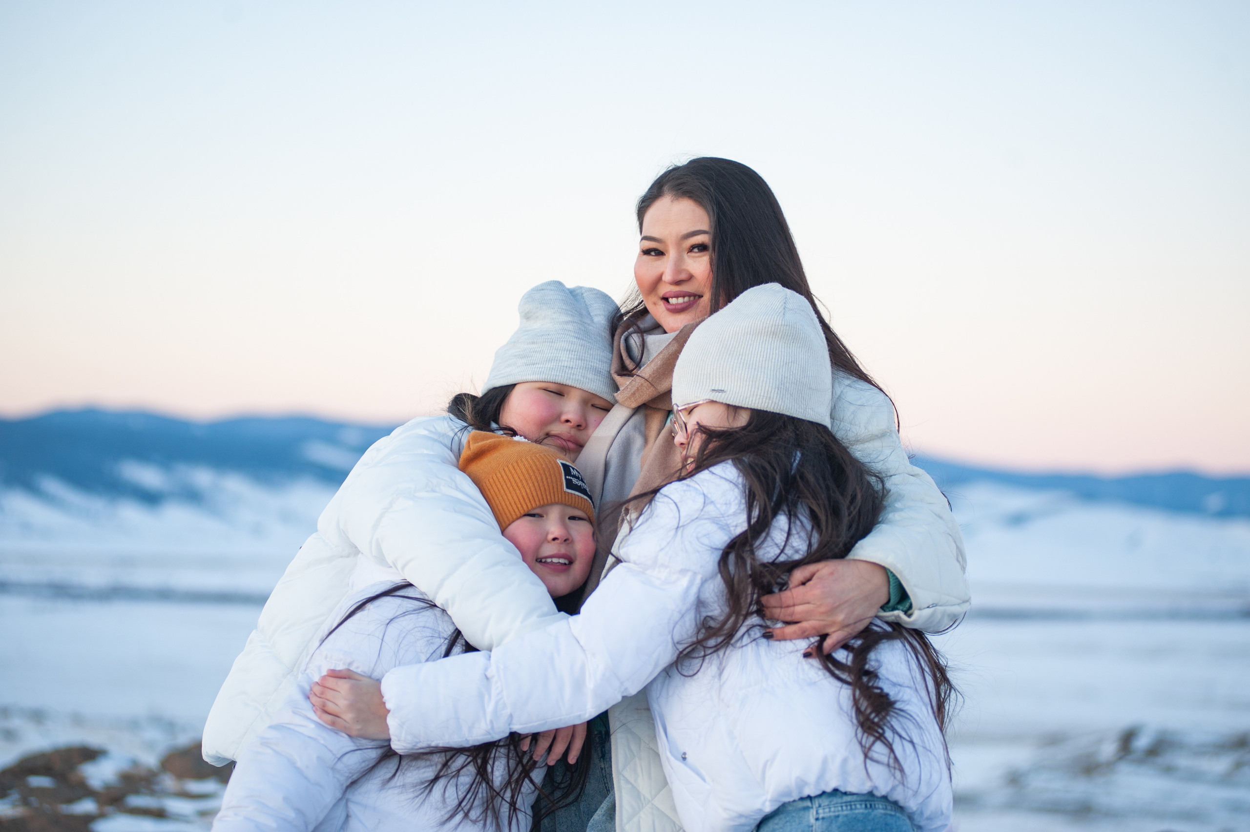 Тапхар с Лией. Андреева Александра фотограф в г. Улан-Удэ