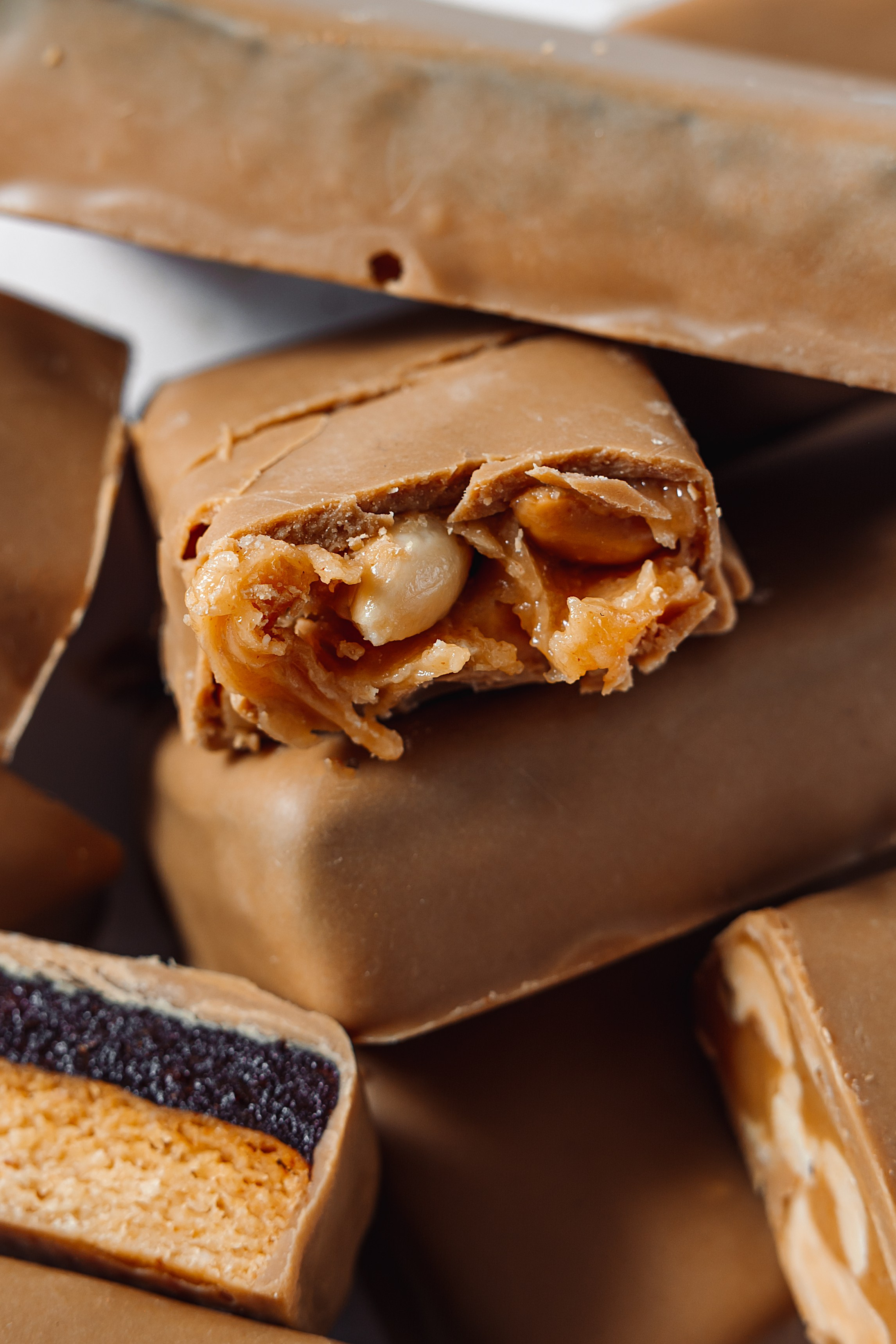 Съемка батончиков для маркетплейсов (Wildberries, Ozon, Яндекс.Маркет). Фотограф товаров для соцсетей - инстаграм, вконтакте. Контент-фотограф в Москве Хныкина Лена