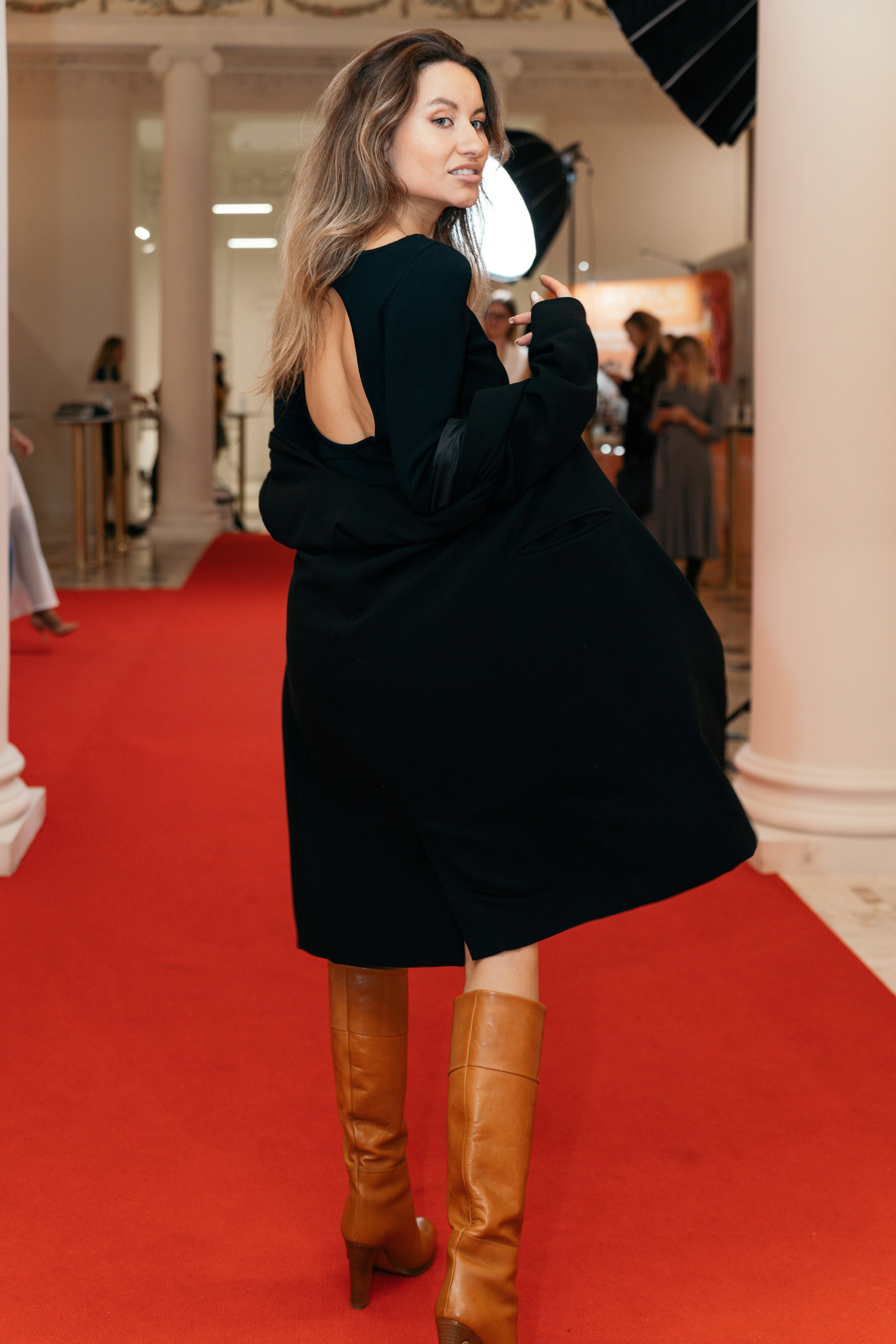 METOD Conf. Я занимаюсь событийной, свадебной, товарной, студийной… фотографией