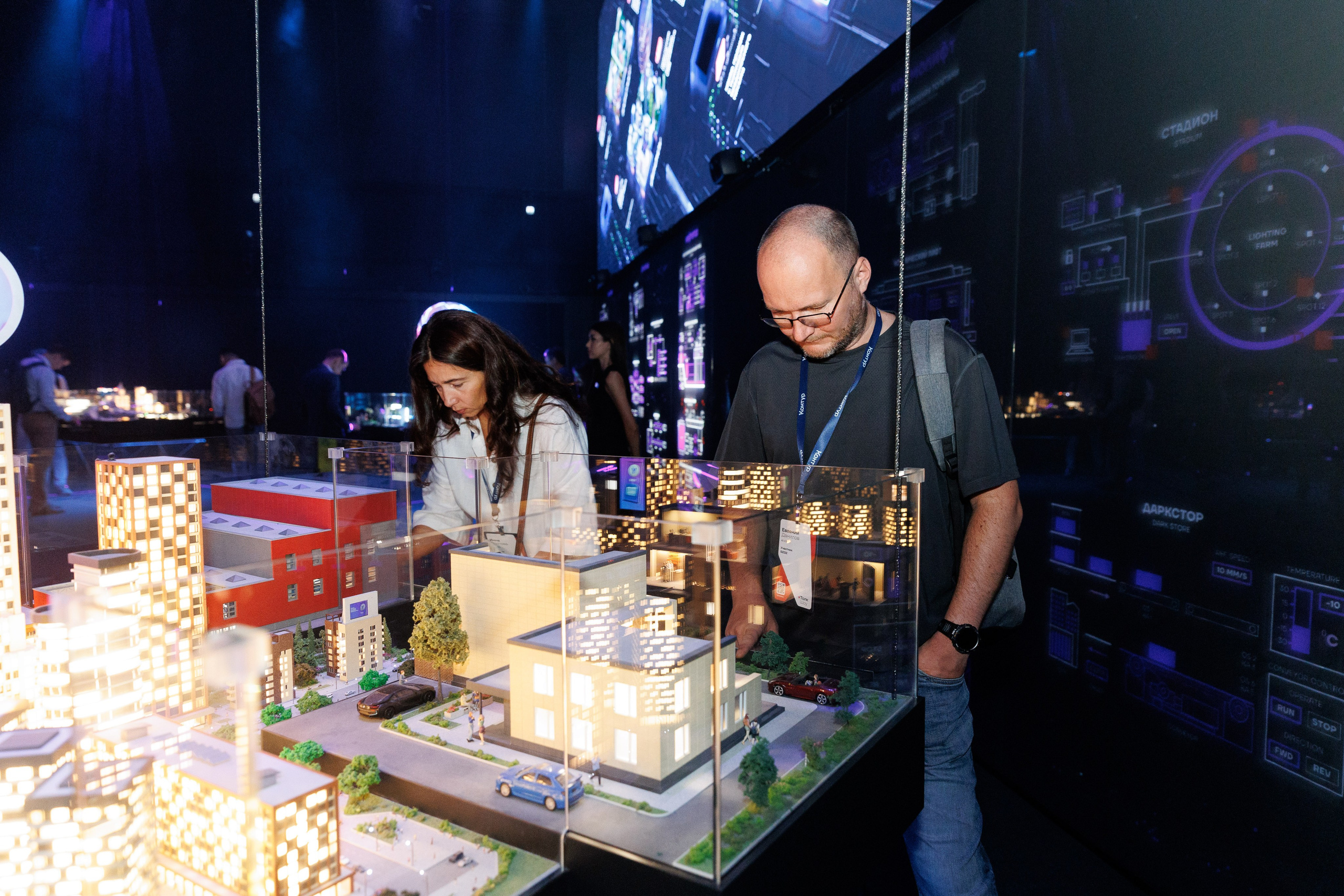 Контур Talk. Репортажный Фотограф в Москве Юра Гушан