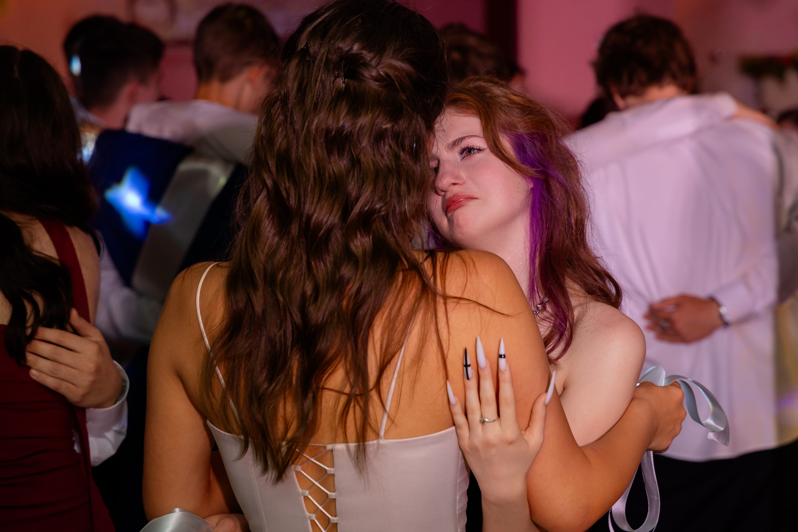 Школьный выпускной 2025 год в Минске, Беларуси. Свадебный фотограф в Минске/Беларуси Сергей Спиридонов