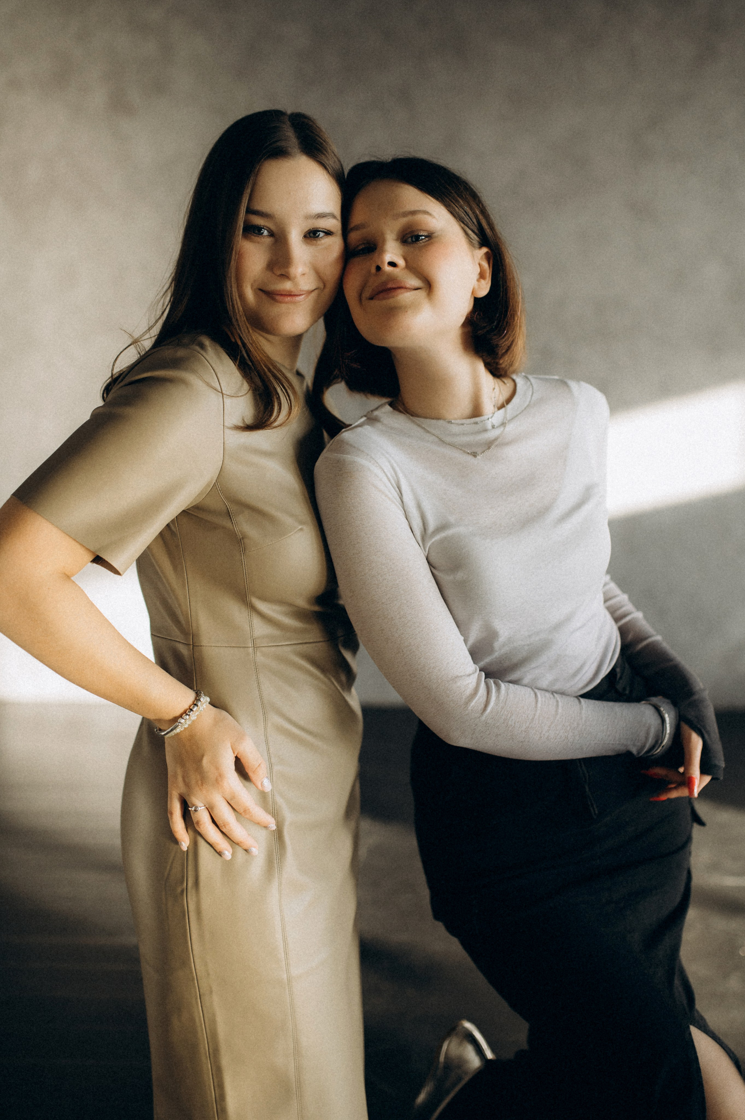 Фотосессия большой семьи в студии. Семейный фотограф в Новосибирске Женя Индрикова