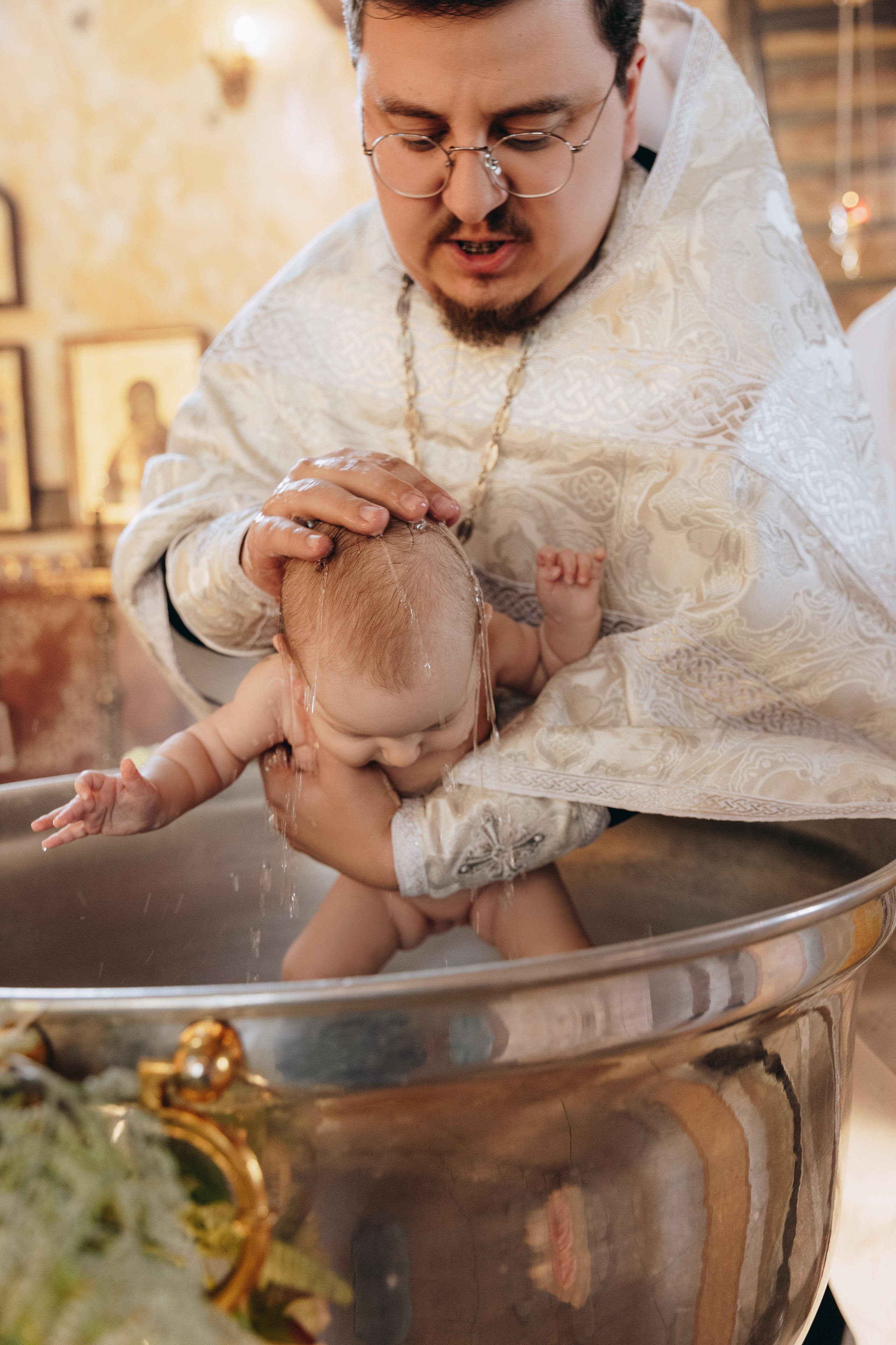 Храм Святого Великомученика Георгия Победоносца. Семейный и портретный фотограф в Москве, Орехово-Зуево, Балашихе, Ногинске, Раменском