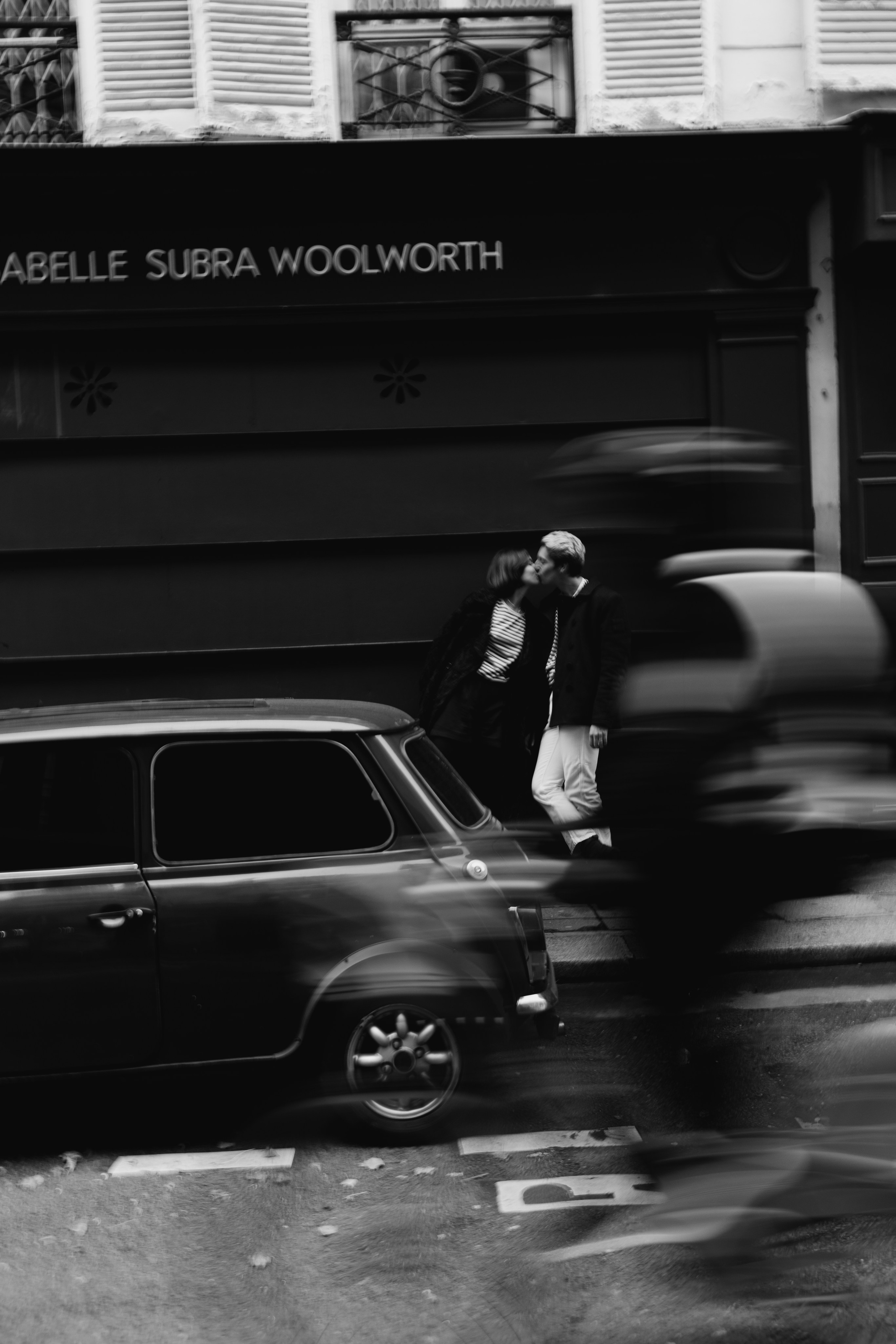 Why am I so crazy about her. Photographer in Paris