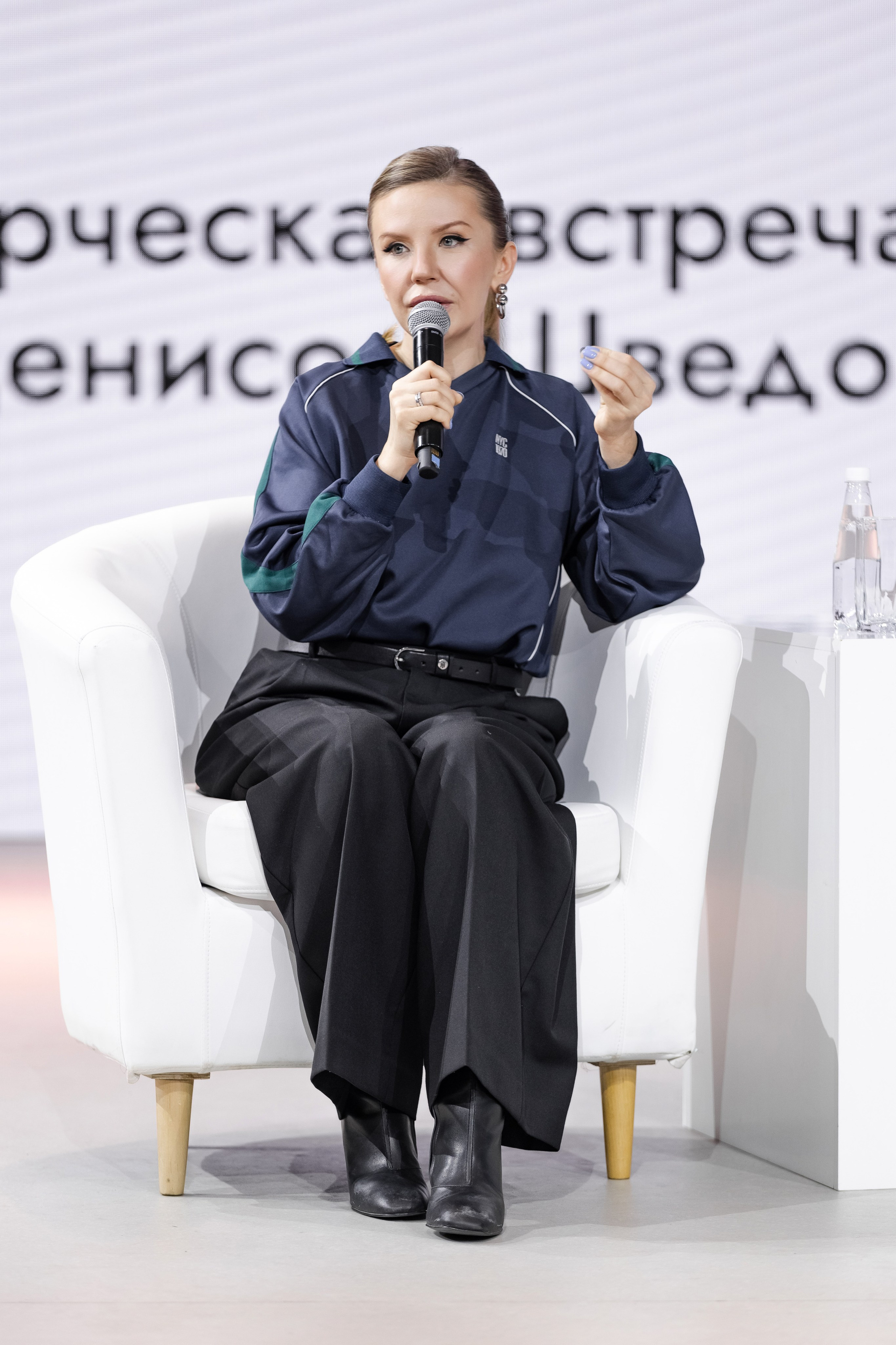 Выставка Россия: наша культура. Свадебный репортажный фотограф в Москве