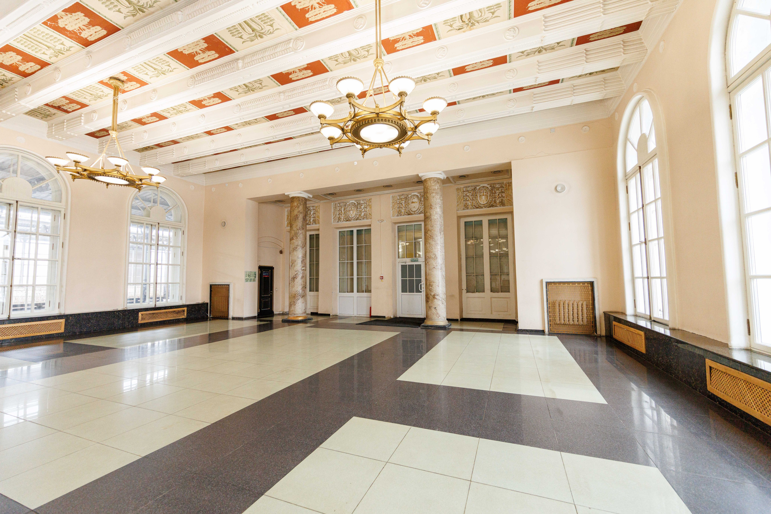 Вкусно и точка в г. Пушкин. Фотограф Балаев Михаил