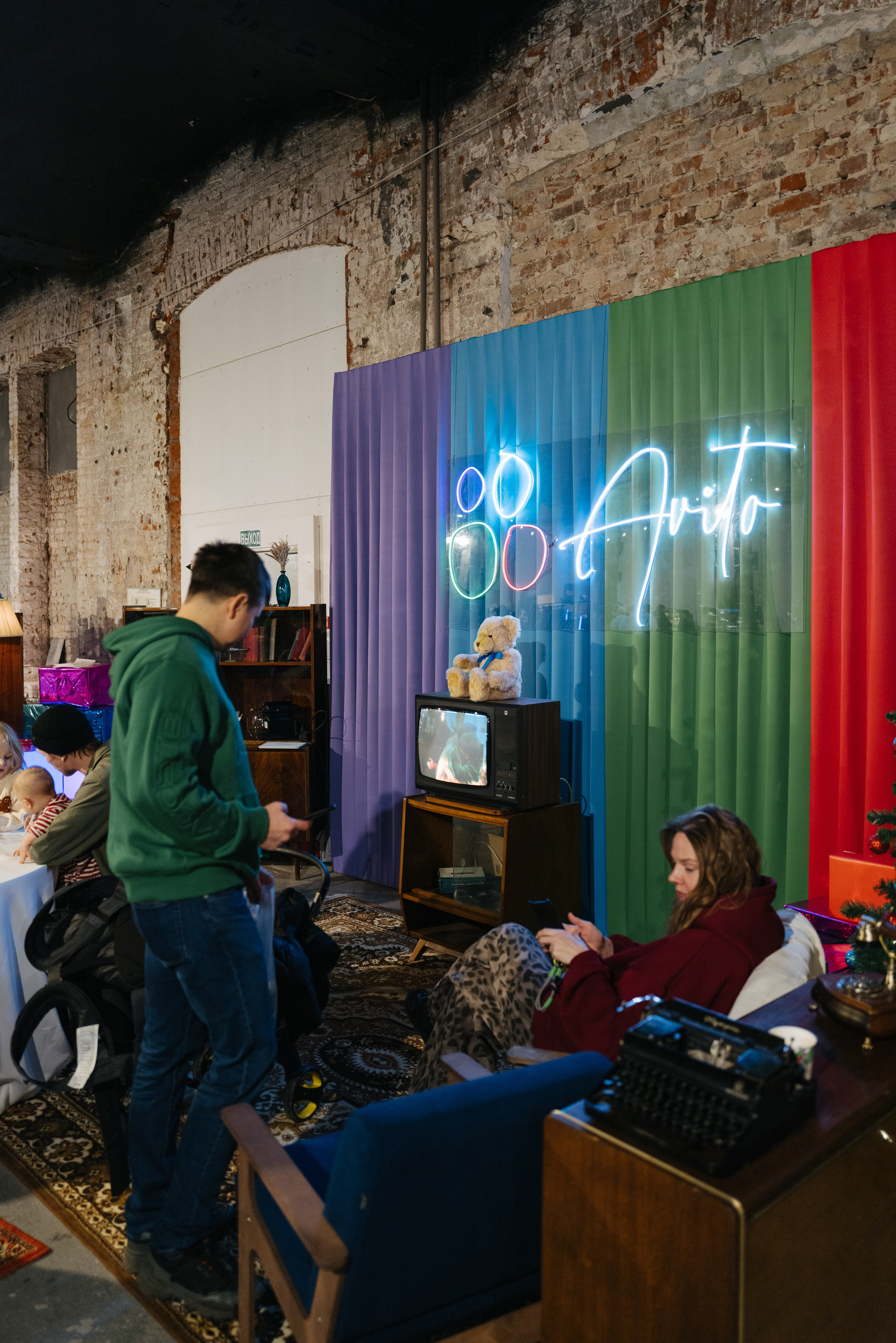 21 декабря 2024 в Типографии Сытина / фото Валерий Белобеев. Фотоотчеты «Ламбада-маркета»