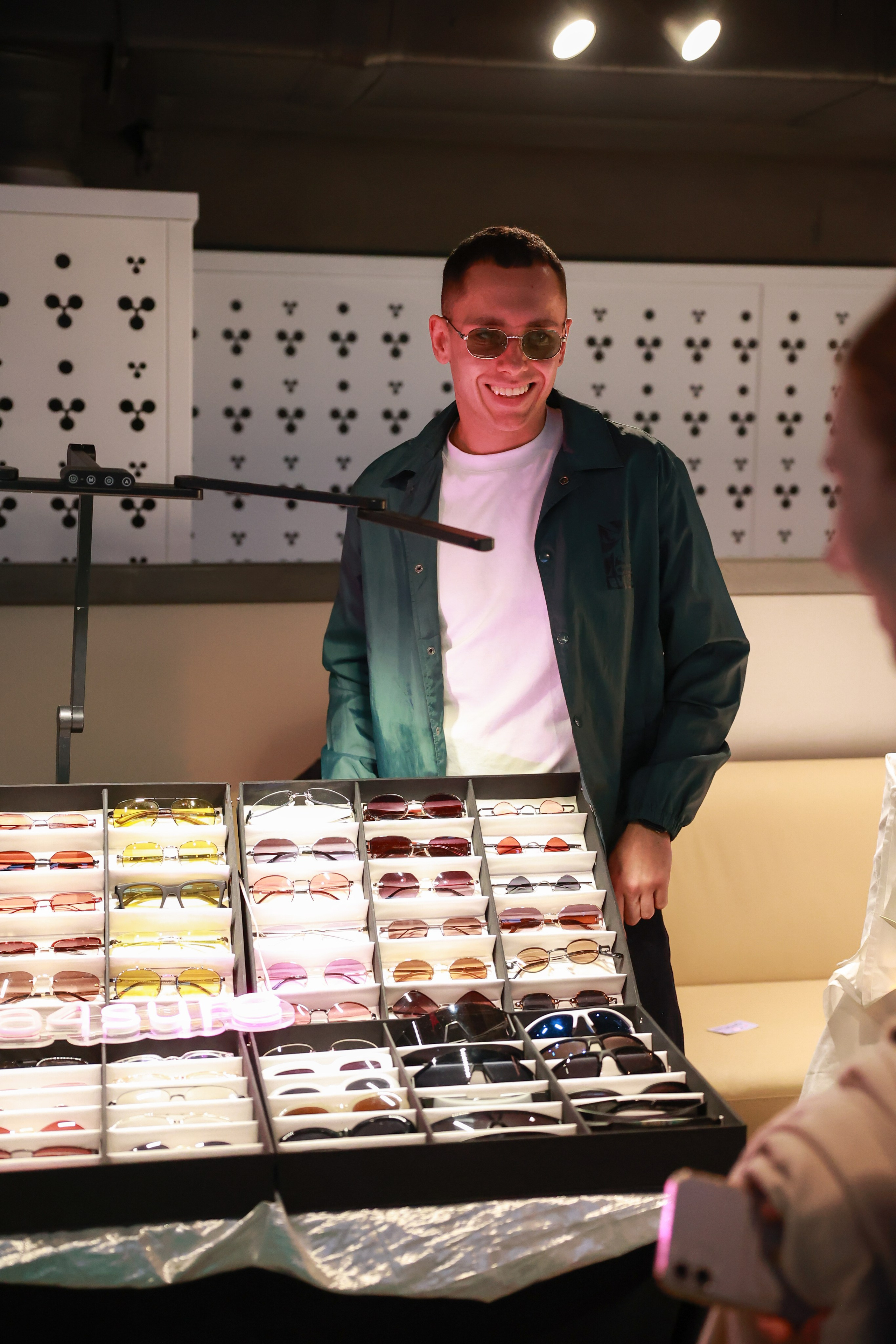 7–8 марта 2025 в пространстве «Три вокзала. Депо» / День 1 / фото Саша Жукова. Фотоотчеты «Ламбада-маркета»