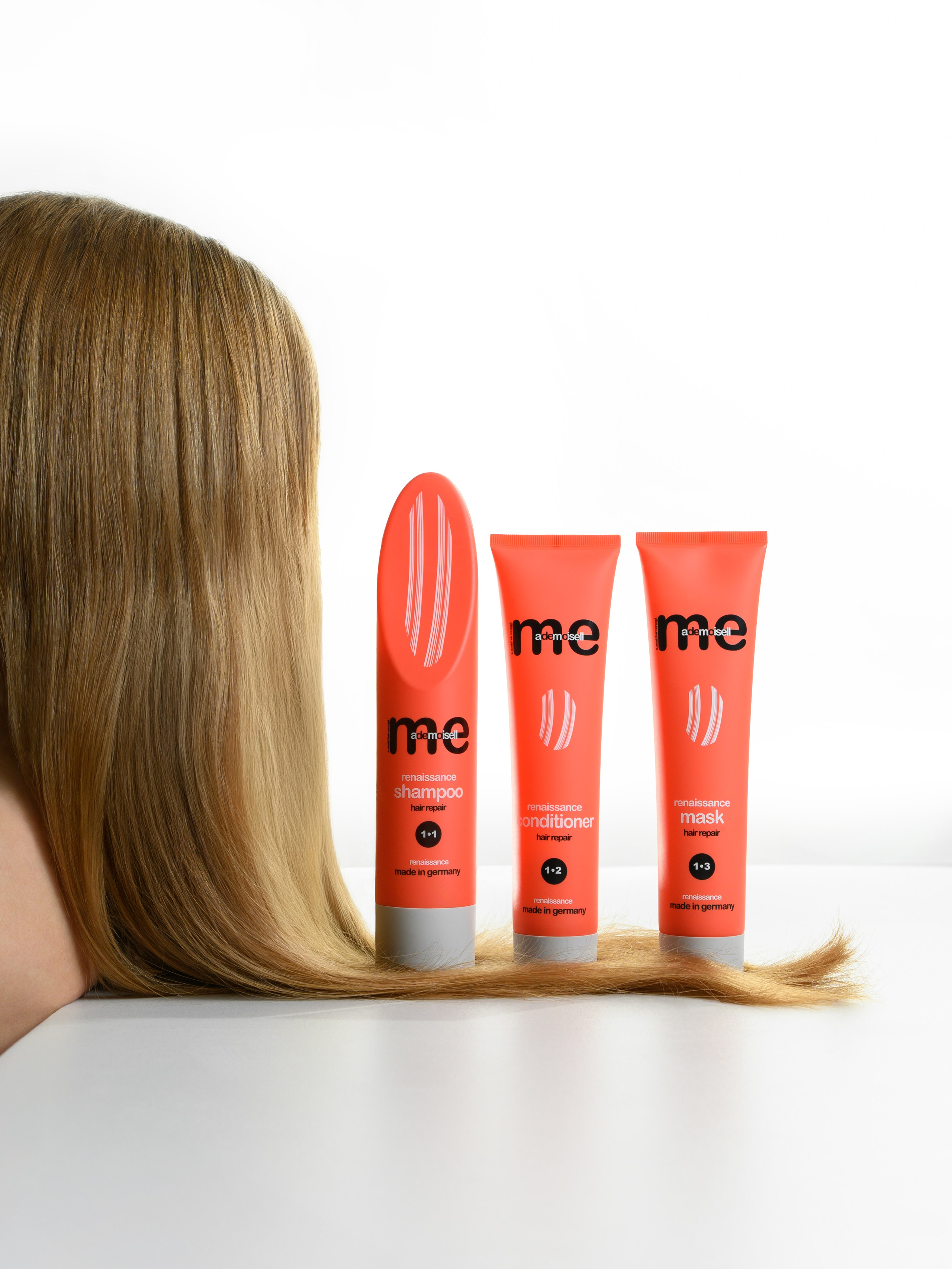 ME Mademoiselle. Каустика — предметная фотостудия для брендов