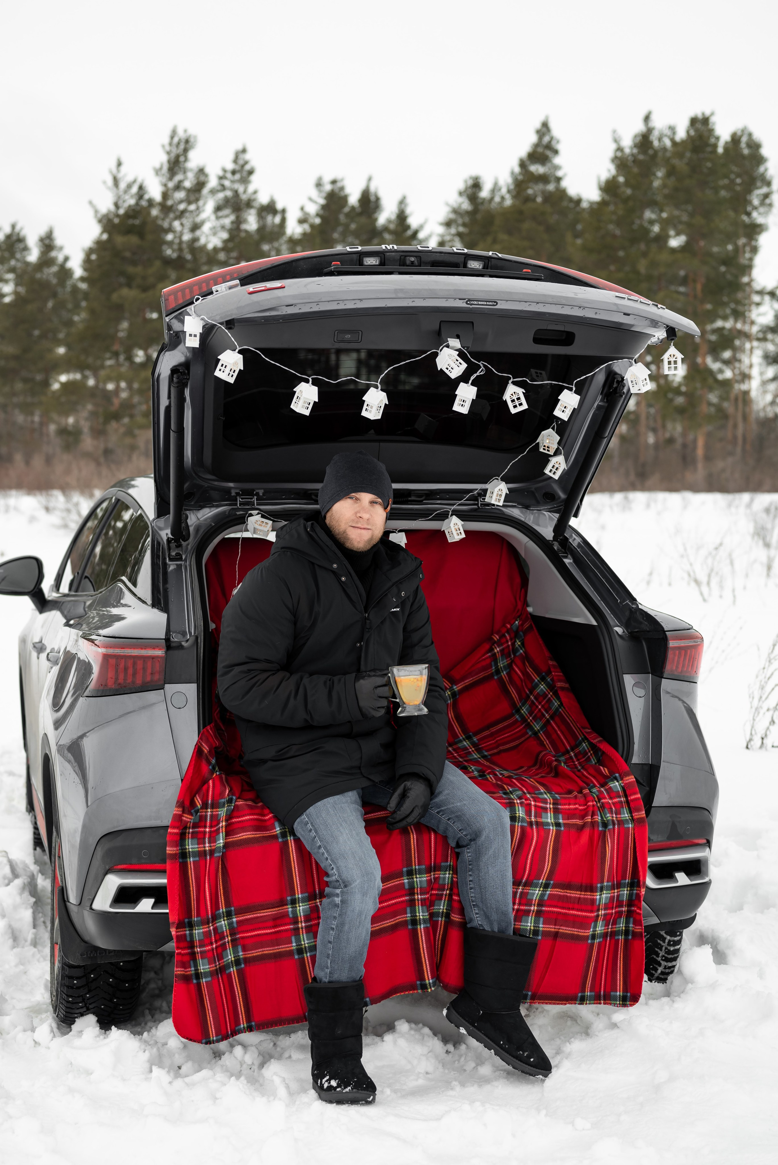 Фотопроект с Платоном и машиной на улице. Фотограф в городе Салават