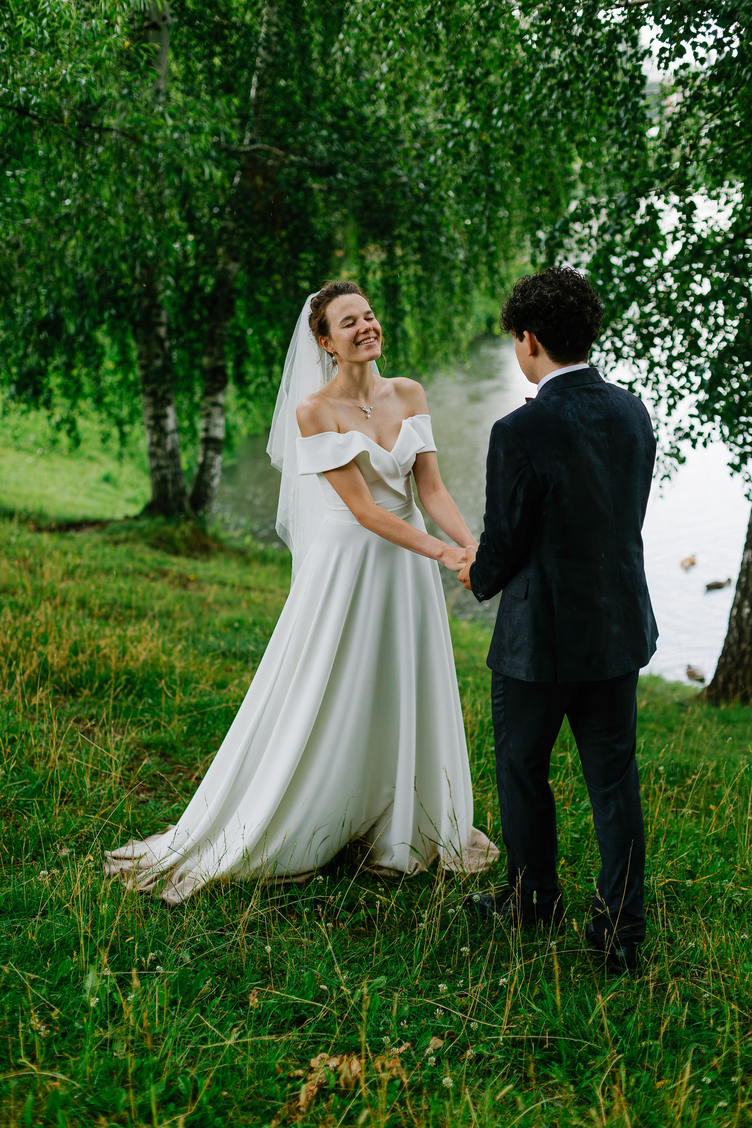 Примеры свадебных фотографий, позы для свадебной съёмки