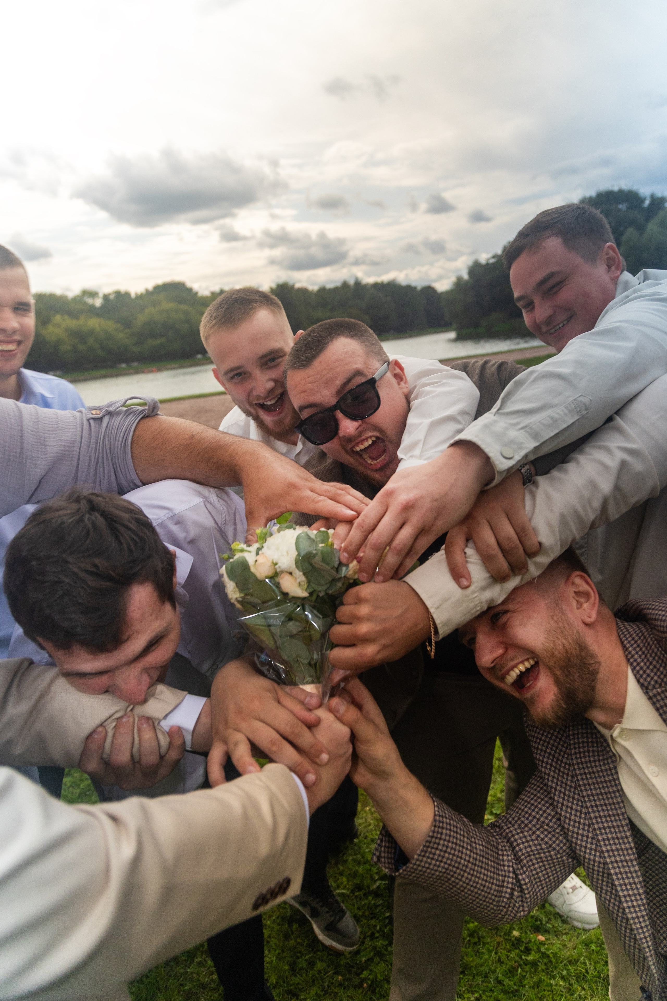 Свадебная фотосессия свадебный фотограф Татьяна Марсуверских свадебная фотопрогулка Москва Жуковский. Фотограф для маркетплейсов, фотоуслуги в Жуковском Татьяна Марсуверских