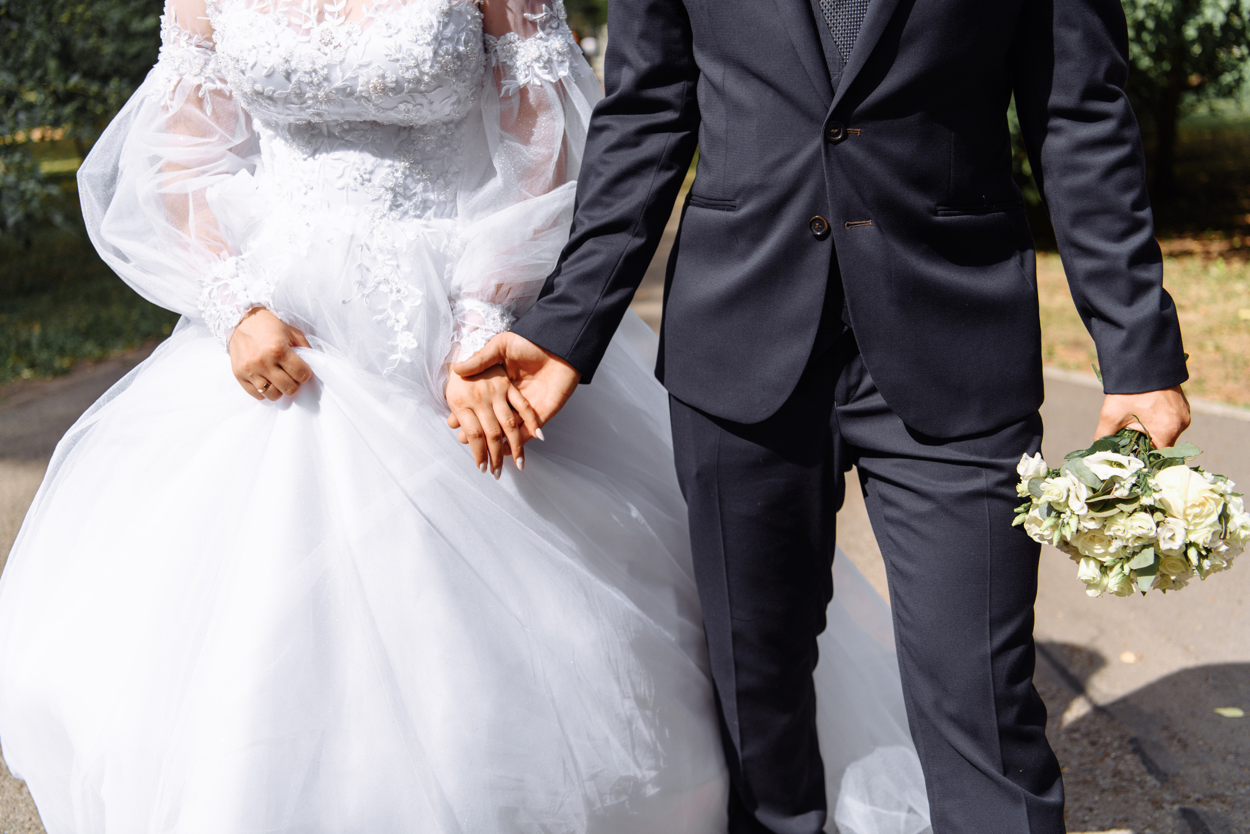 Свадебная прогулка в ЖК Аристократ на Ленина. Свадебный и семейный фотограф в Уфе | Винс Константин | Фотопроекты