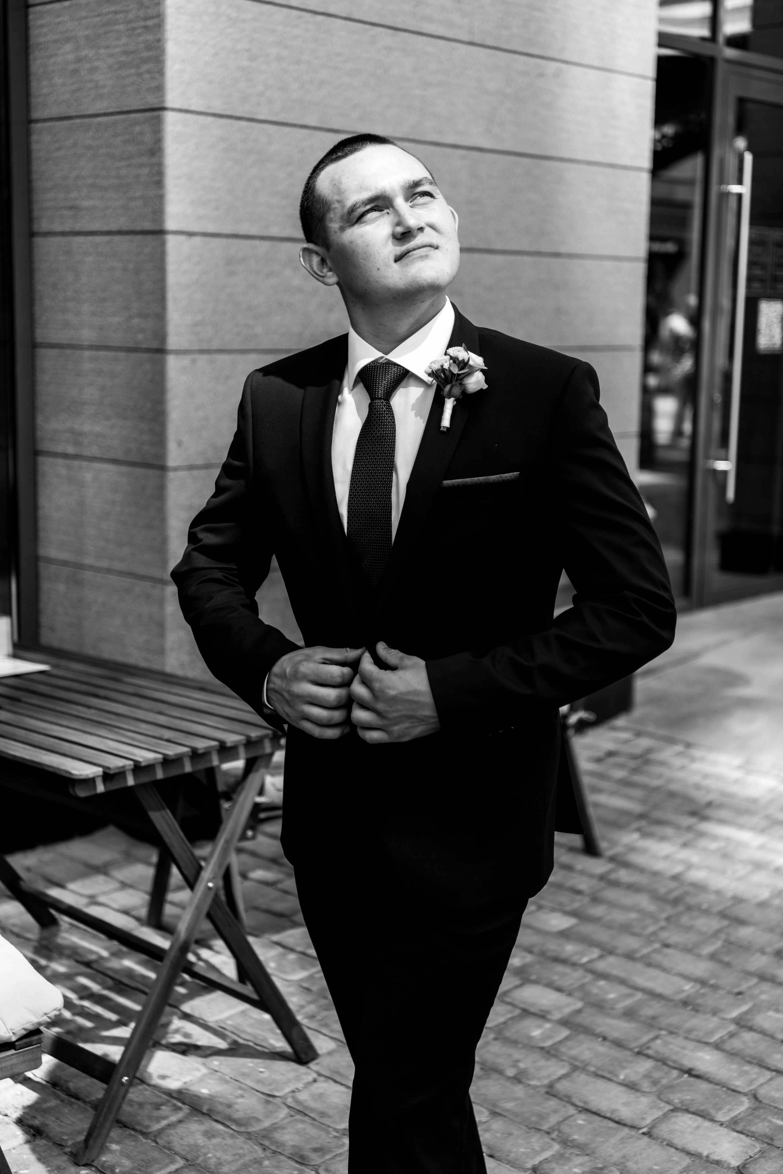 Свадебная прогулка в ЖК Аристократ на Ленина. Свадебный и семейный фотограф в Уфе | Винс Константин | Фотопроекты