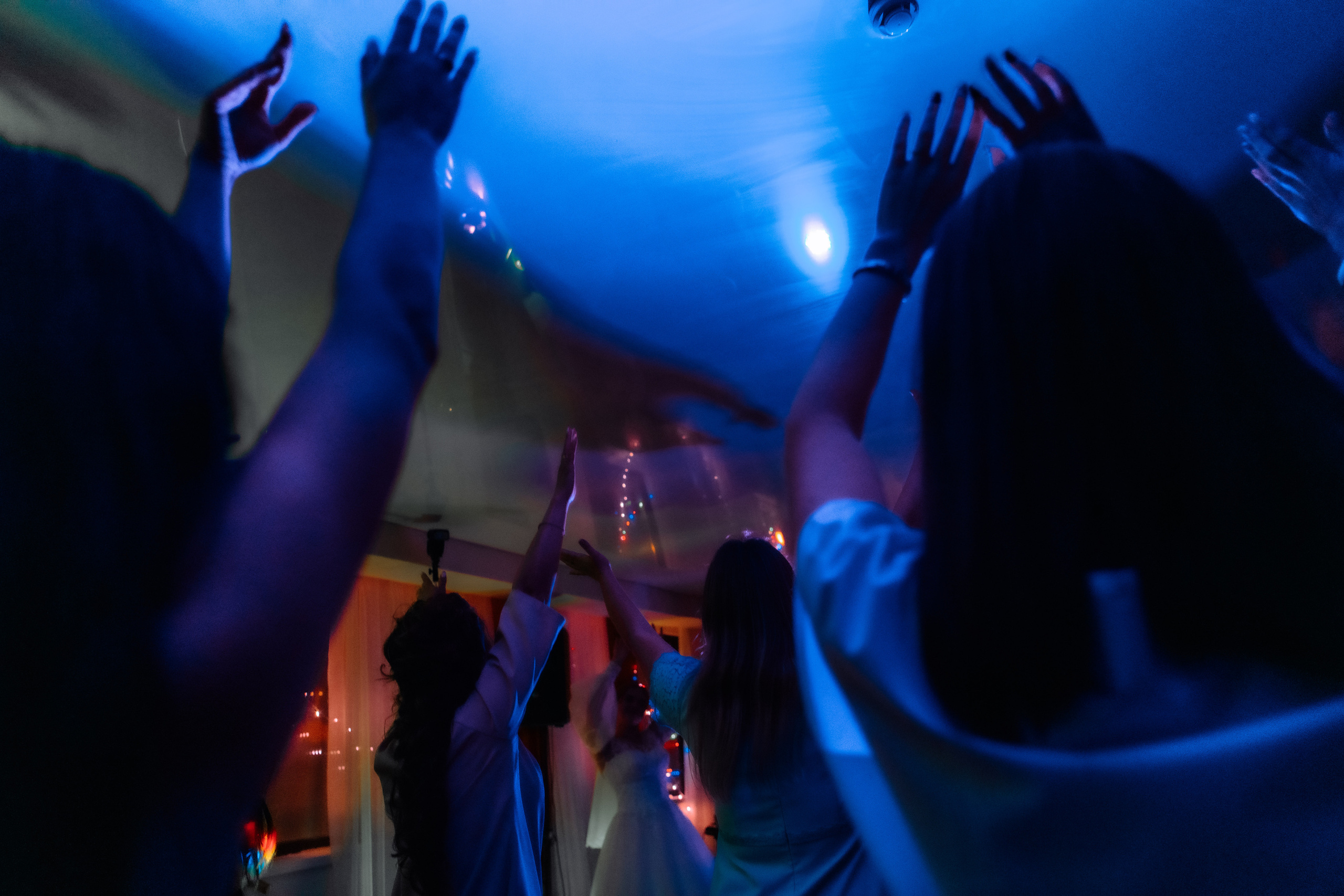 Свадебная прогулка в ЖК Аристократ на Ленина. Свадебный и семейный фотограф в Уфе | Винс Константин | Фотопроекты