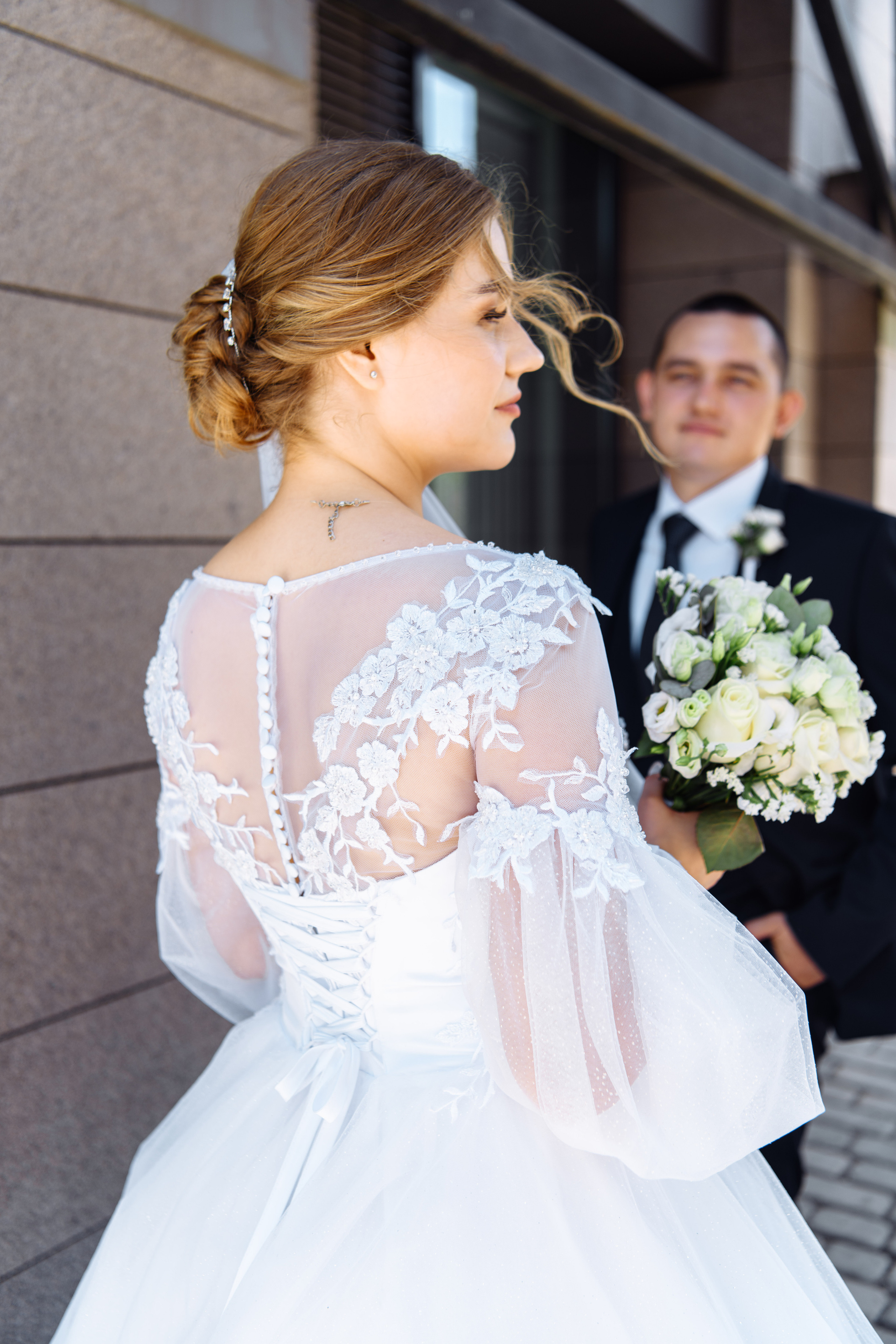 Свадебная прогулка в ЖК Аристократ на Ленина. Свадебный и семейный фотограф в Уфе | Винс Константин | Фотопроекты