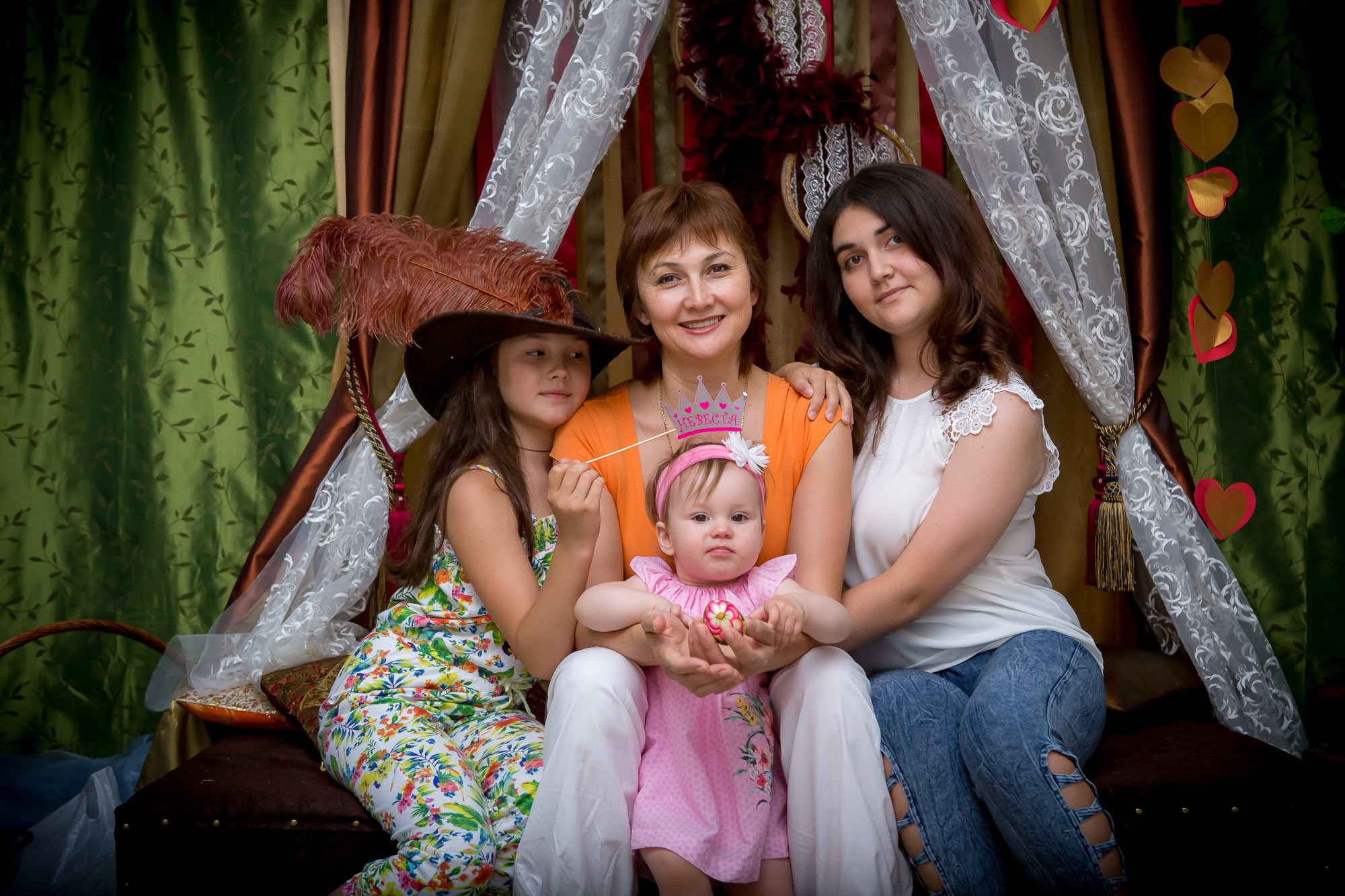 Family and children's photo shoots. Max Matvich and Victoria Basova are professionals in their field