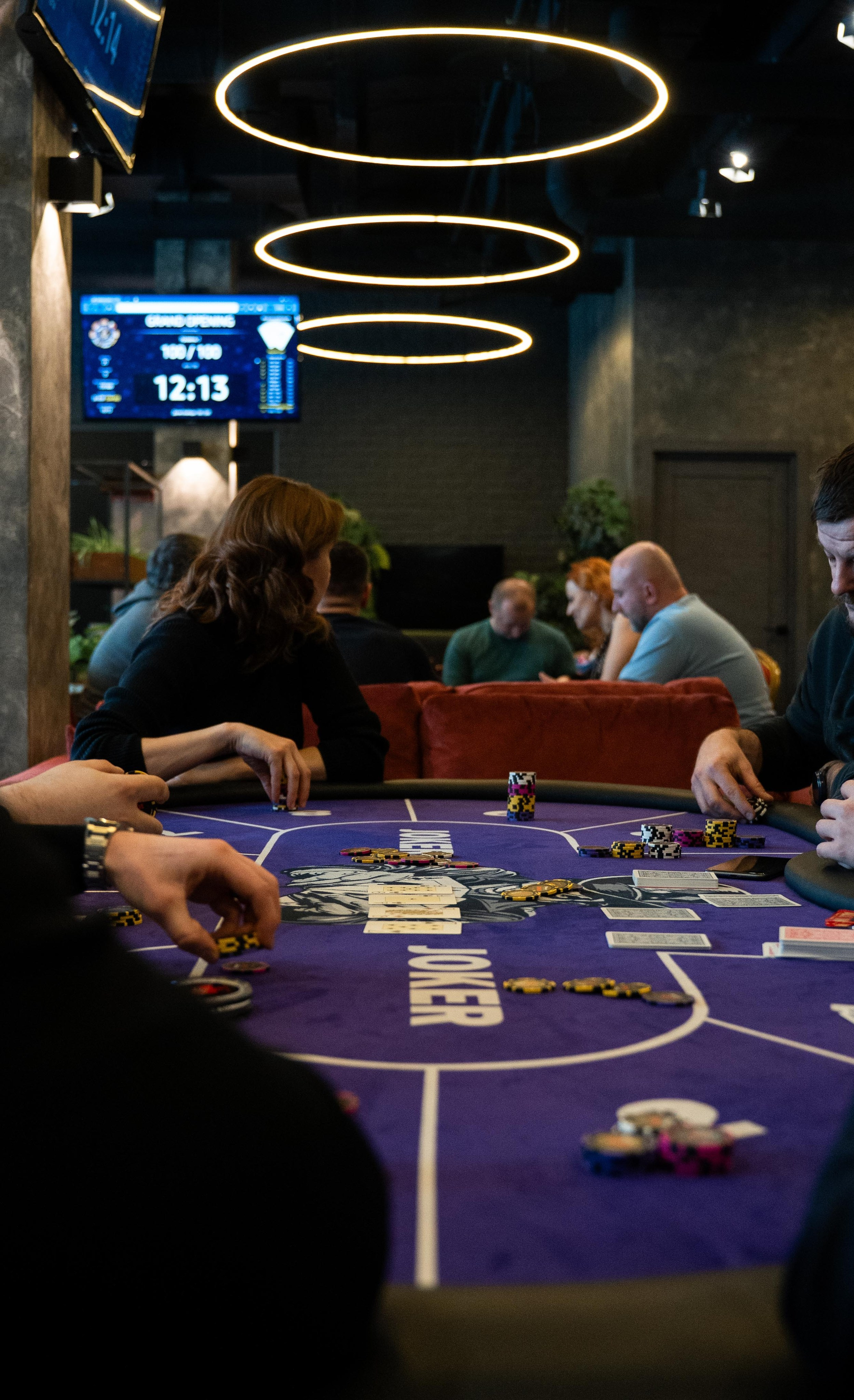 Joker Poker Club 28.02.2026. Коммерческий и художественный фотограф и видеограф в Москве Арсений Тургенев