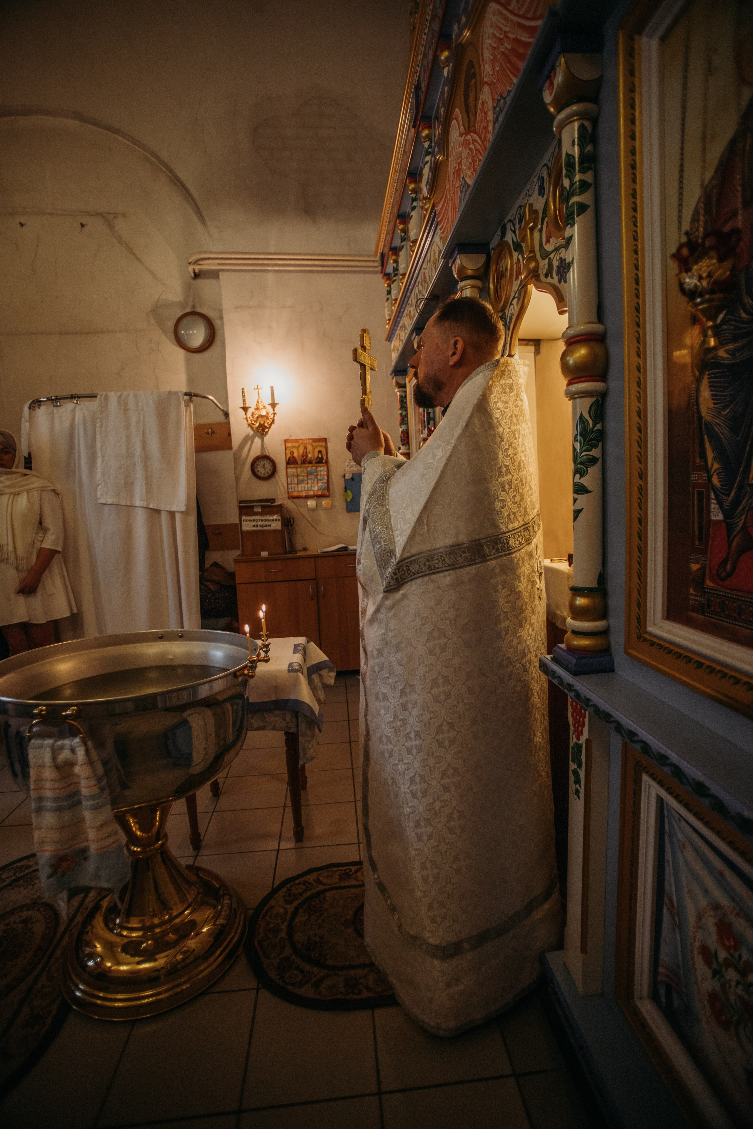 Крещение Аглаи. Венера Гайн. Репортажный фотограф  Тюмень. Обучение фотографии с 0