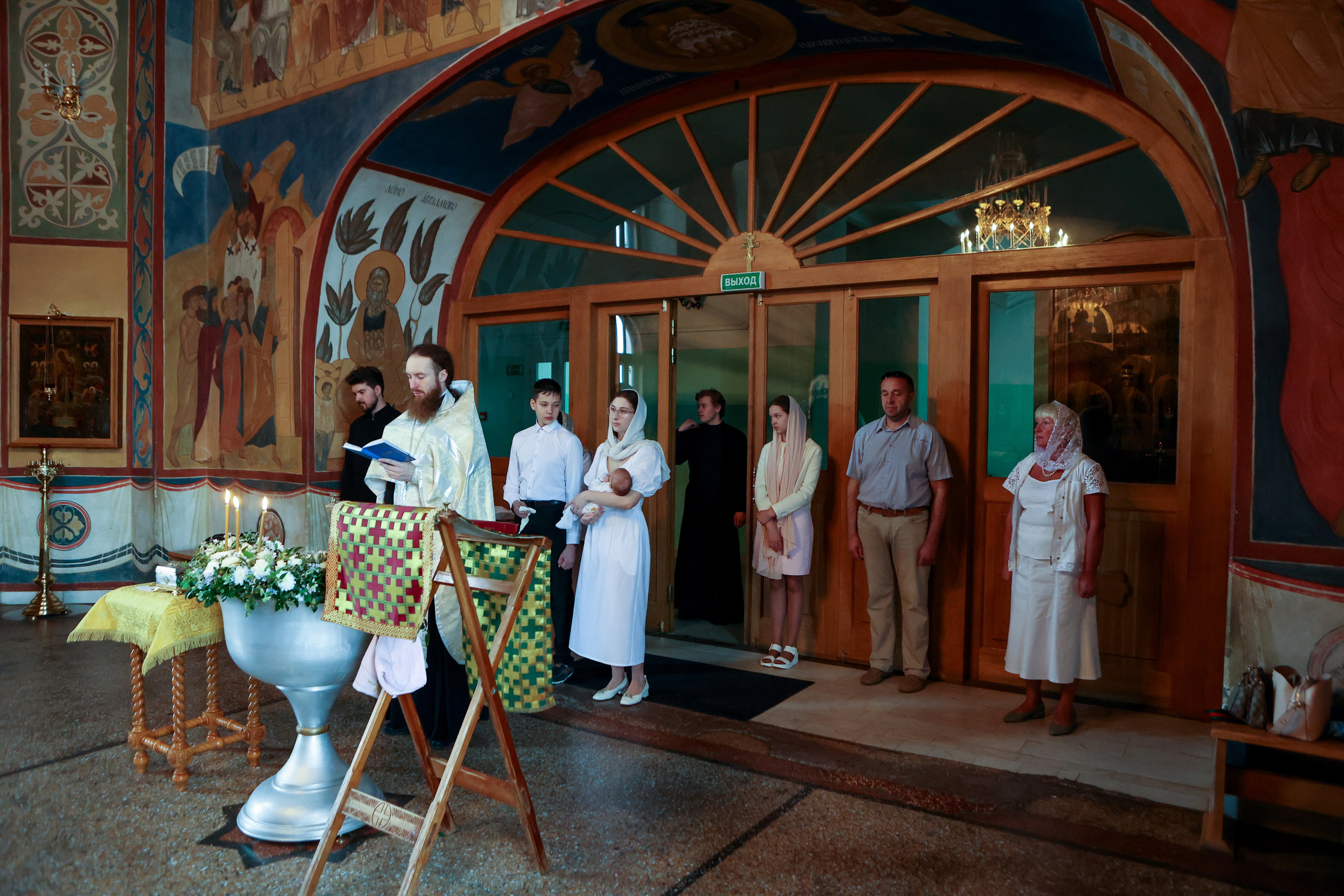 Крещение, Свято-Троицкая Сергиева Лавра. Фотограф новорожденных. Детский и семейный фотограф Марьяна Юдина