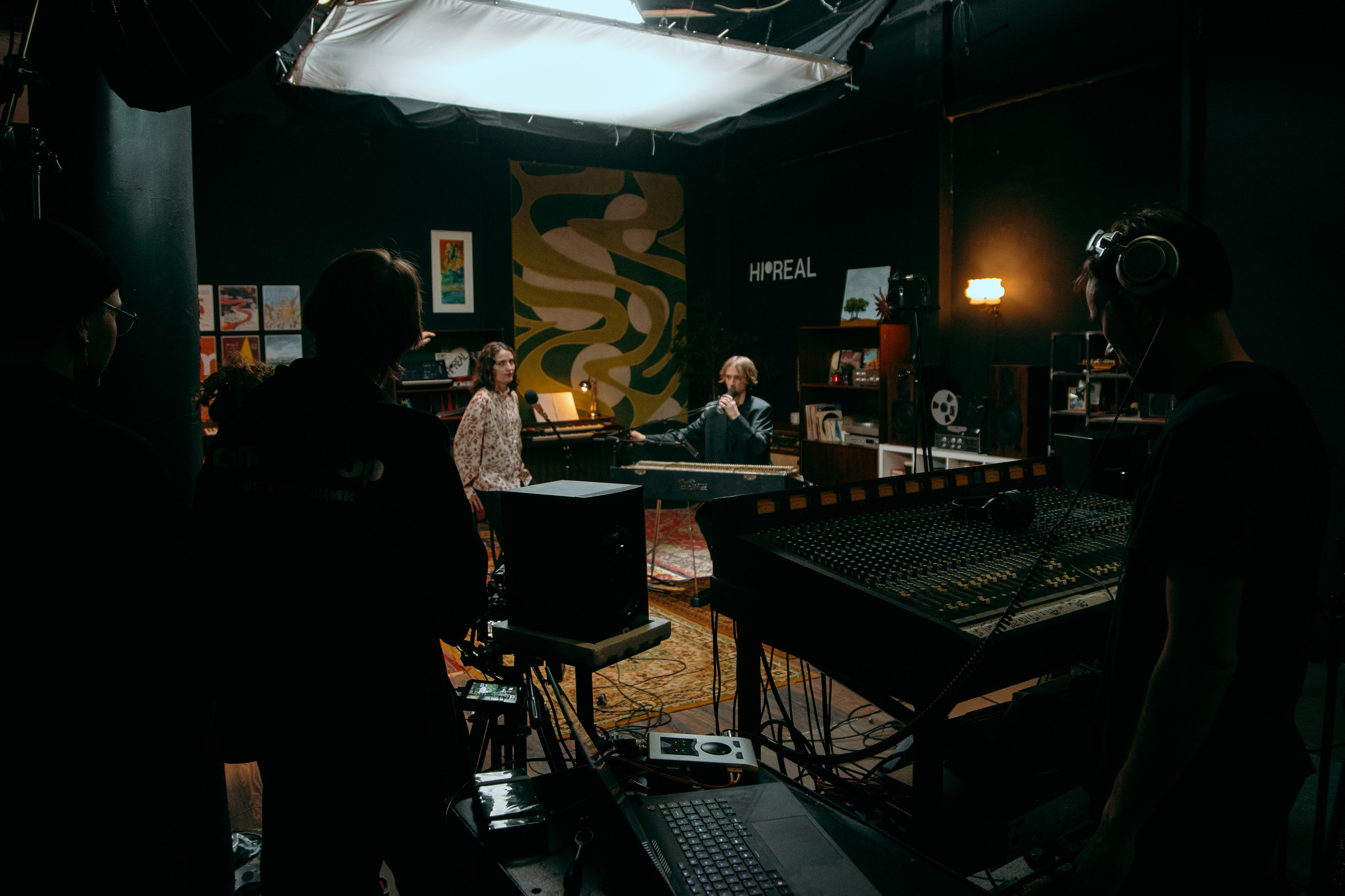 BACKSTAGE. DICHKOWINA