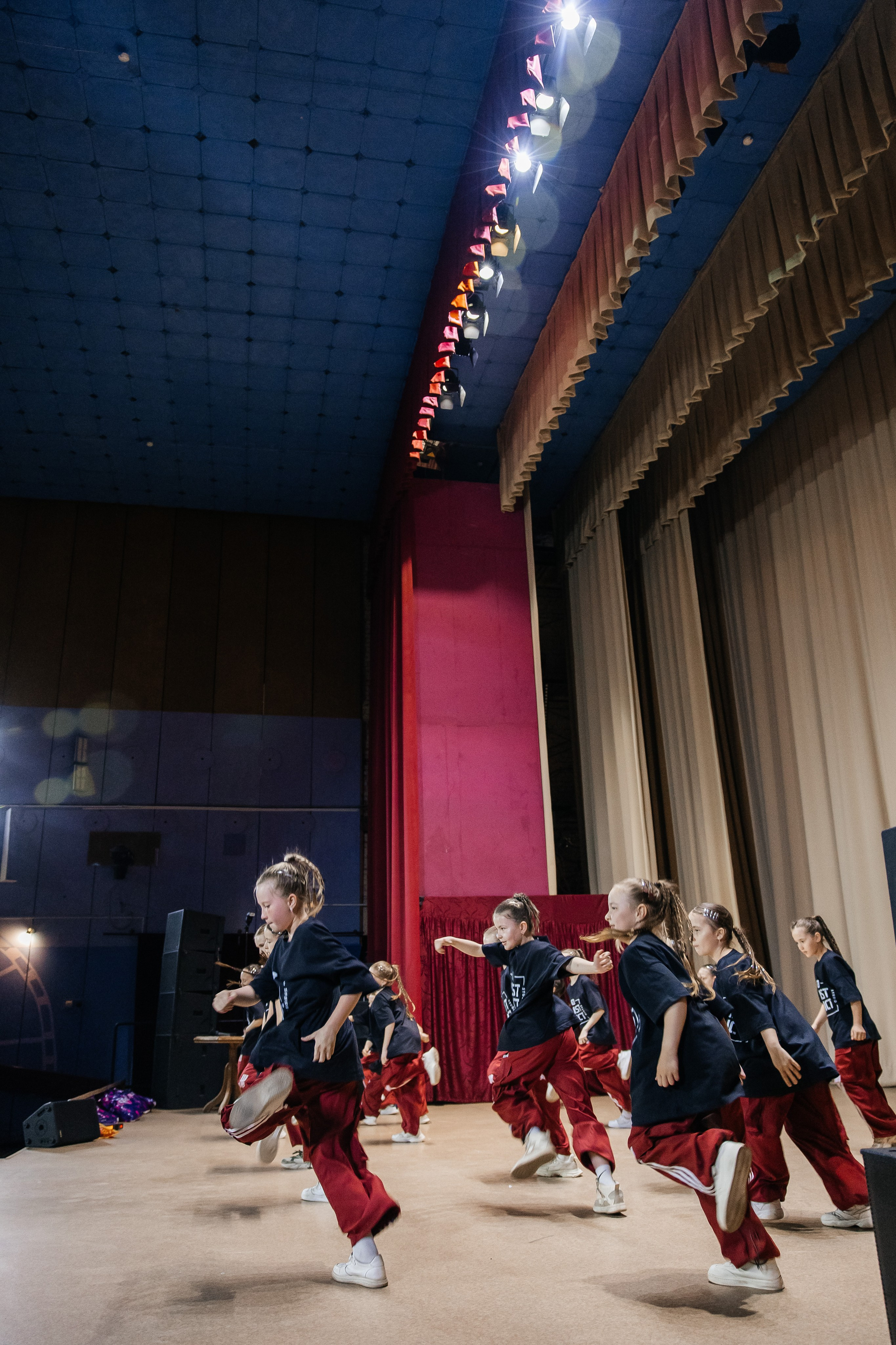 Дистрикт. Отчетный концерт. Свадебный и Семейный фотограф г. Ижевск Гульназ Солдатова. Гульназ фото