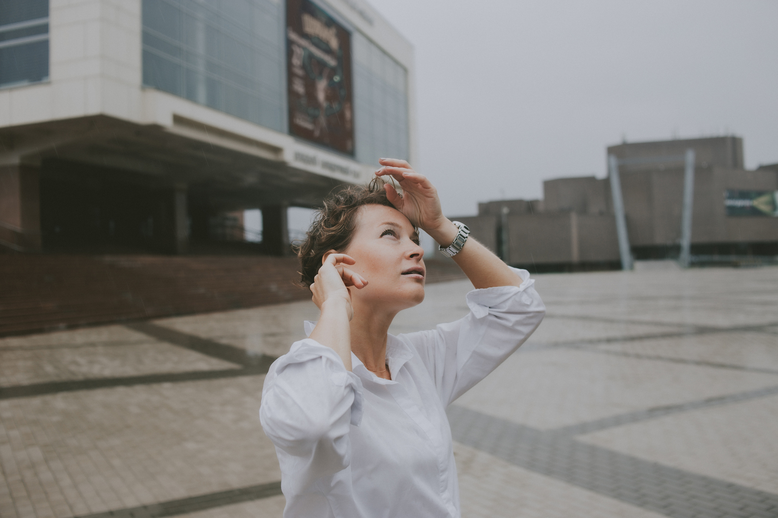 Татьяна. Дождь. Фотограф Регина Крикунова г. Красноярск