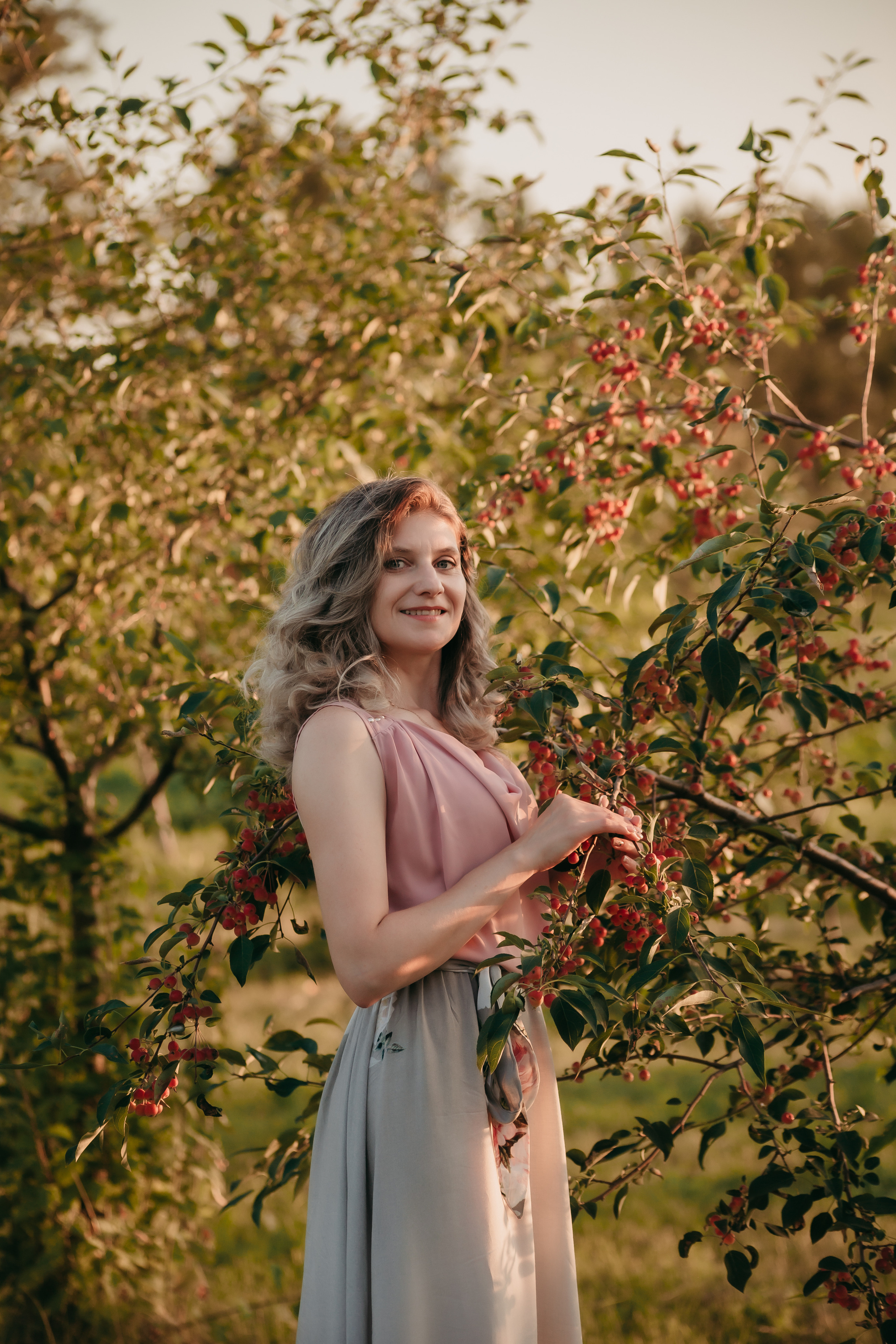 Маргарита и Мирослава. Пикник в саду. Фотограф Регина Крикунова г. Красноярск