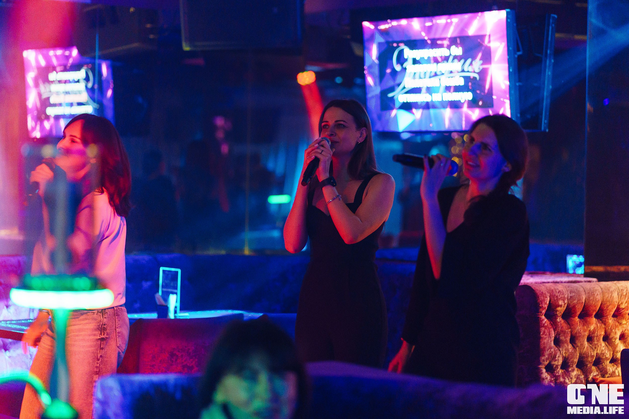 Фоторепортаж из караоке-клуба Эйфория. One Media Life: фоторепортажи, фотоотчеты с мероприятий и заведений