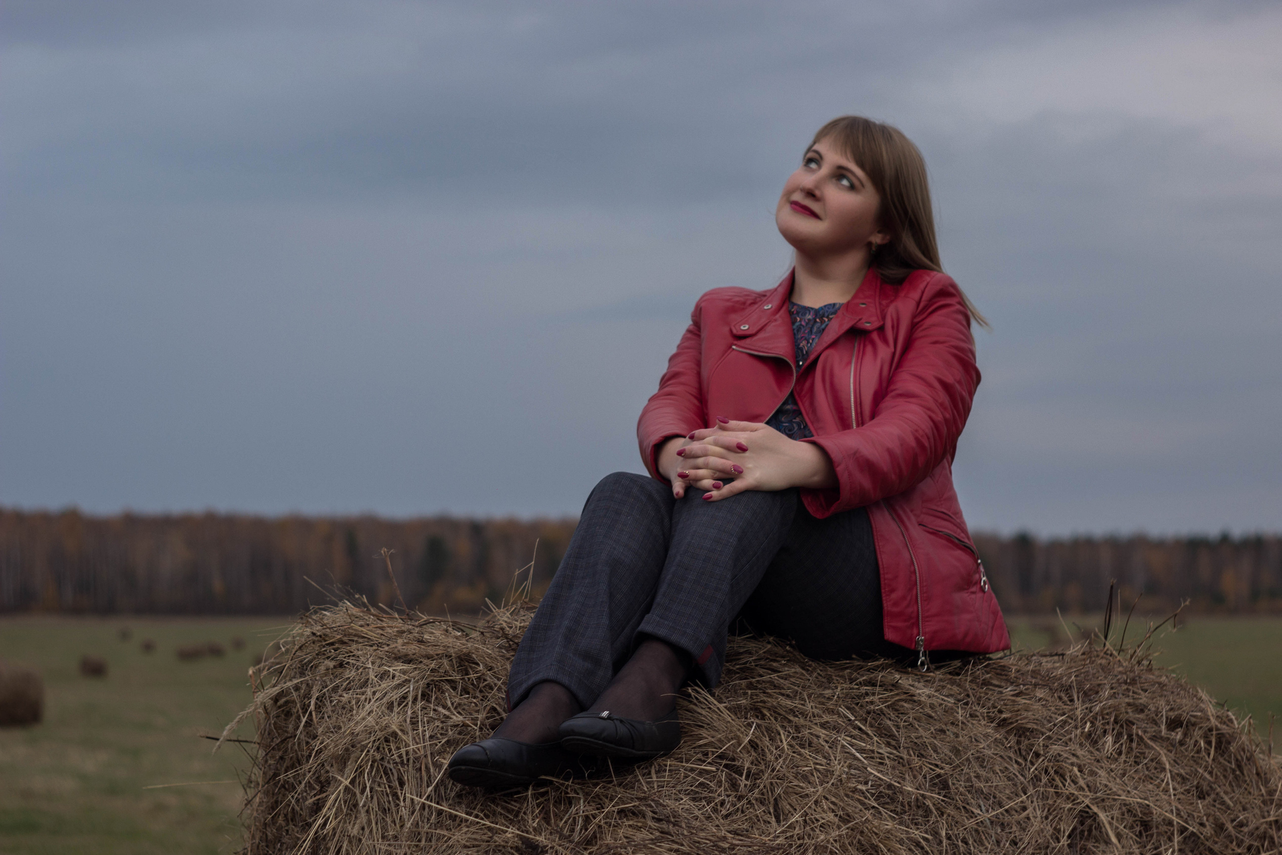 Фотосессия в поле. Евгений Селиванов портретный фотограф