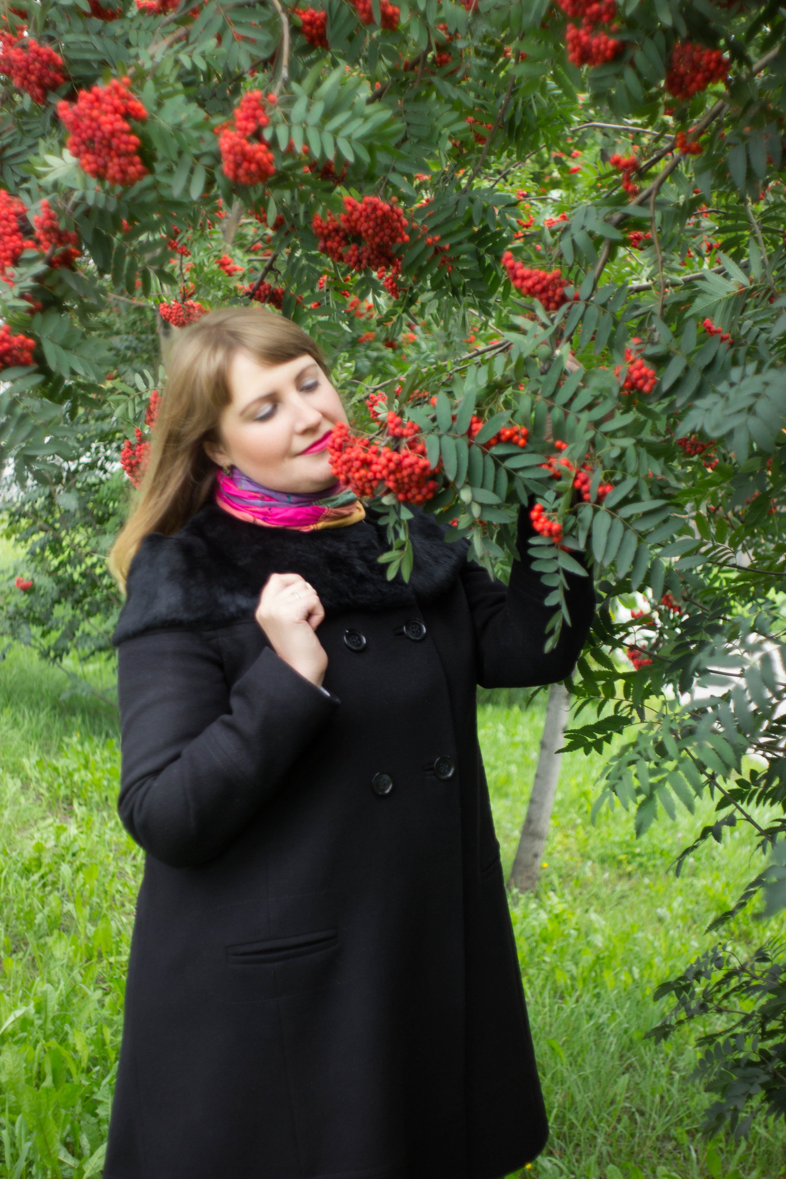 Фотосессия в рябине. Евгений Селиванов портретный фотограф