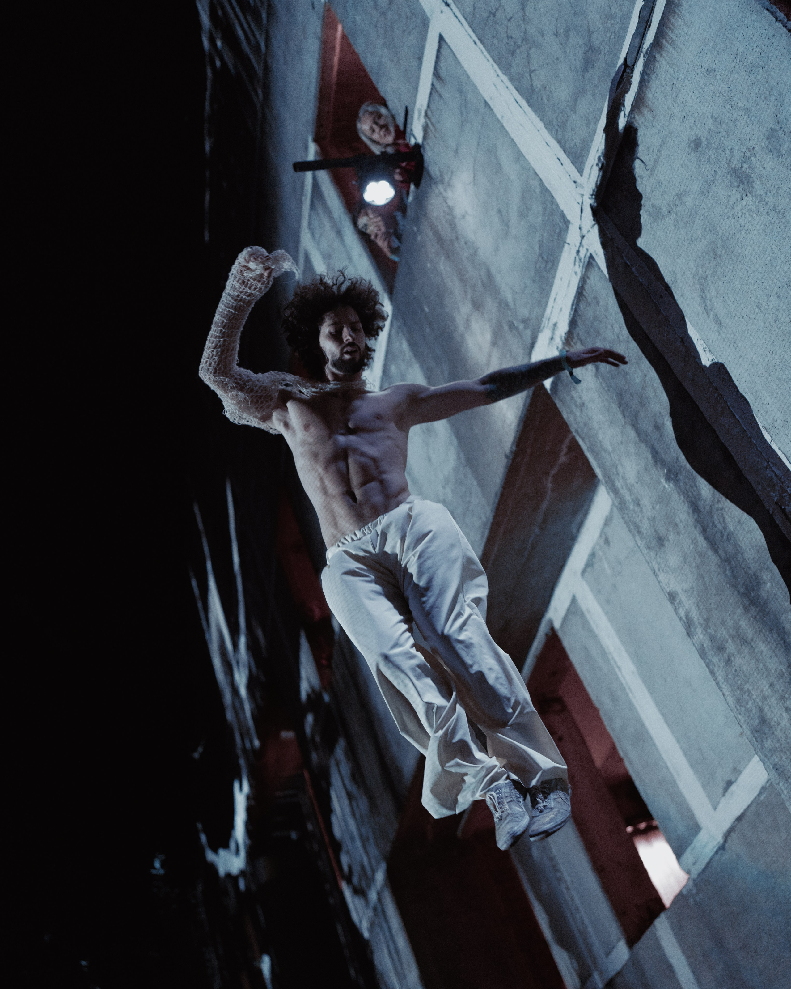 Outline 2024. @tomrus: Рустам Шагиморданов — фотограф