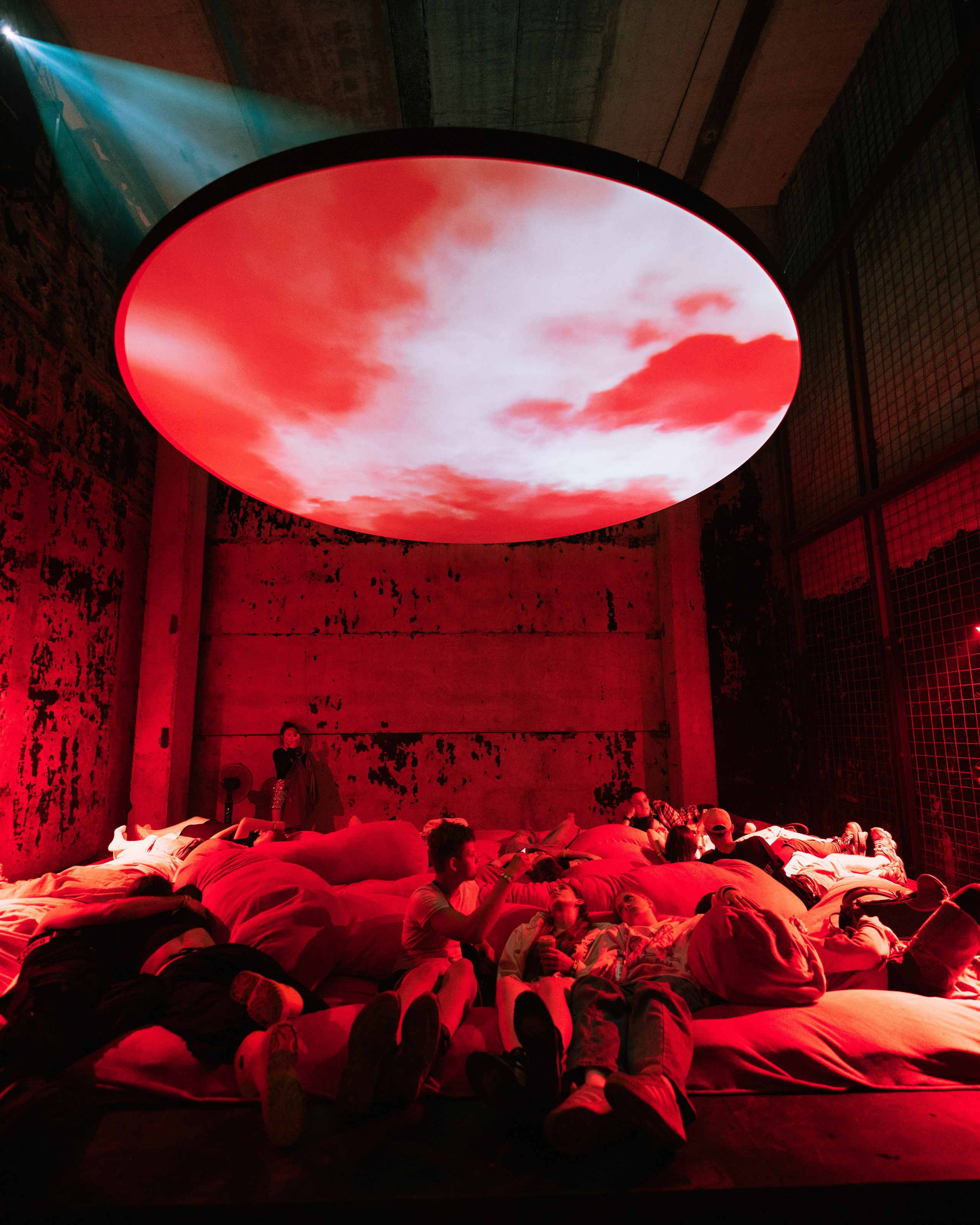 Outline 2024. @tomrus: Рустам Шагиморданов — фотограф