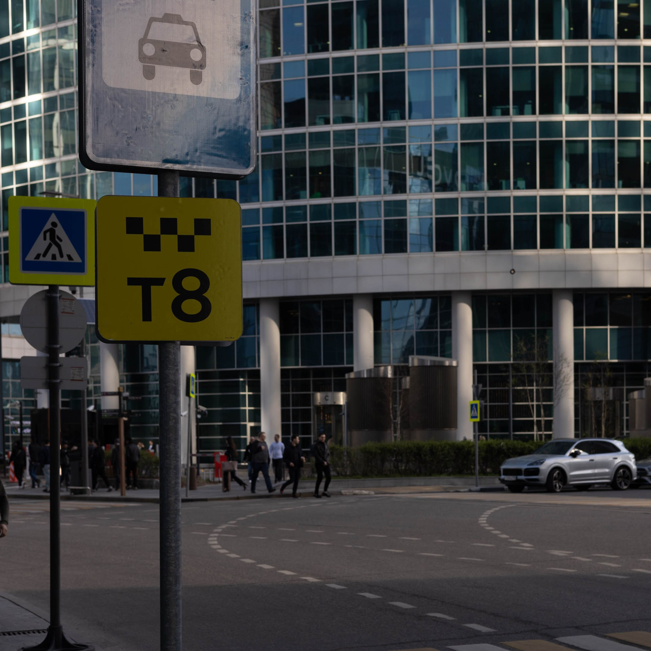 Looking Glass Land. ITMAG.ME | Visual Art