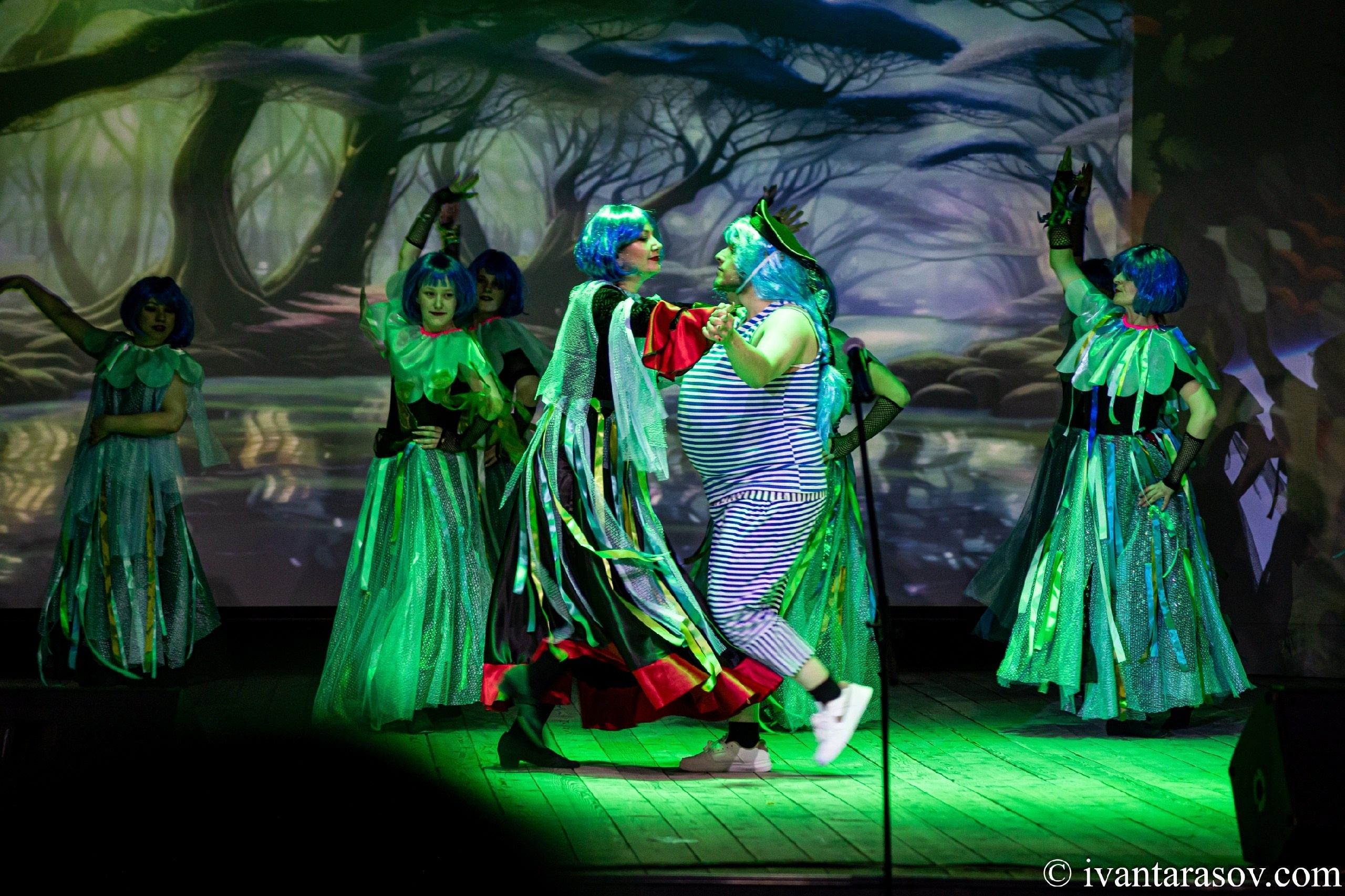 Народная самодеятельность «Музыкальная сказка Летучий корабль»