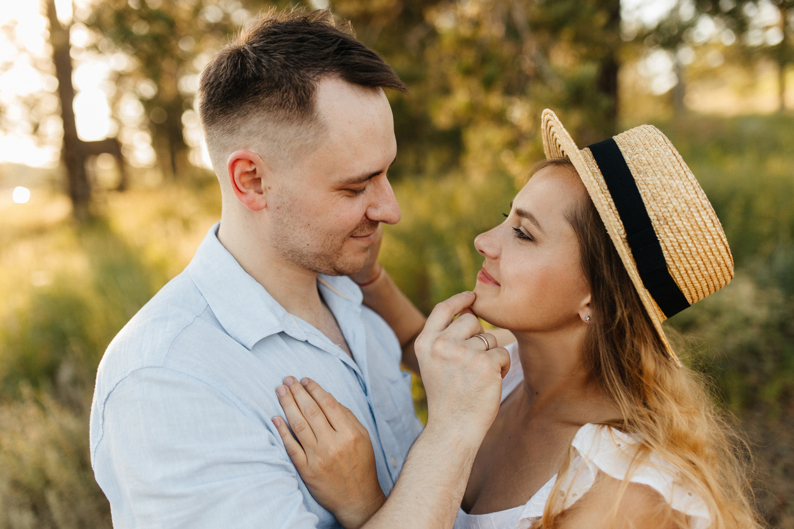 Семейная фотосессия в поле. Семейный фотограф в Самаре Елена Ефимова