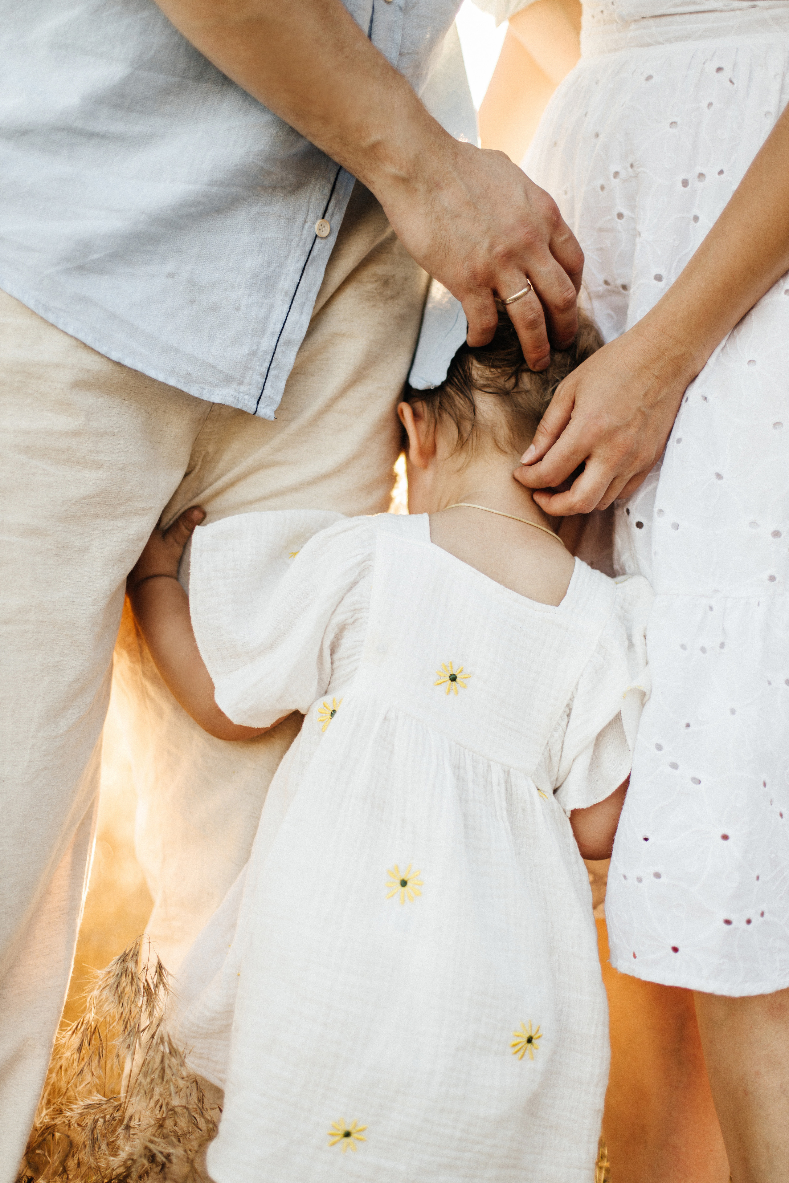 Семейная фотосессия в поле. Семейный фотограф в Самаре Елена Ефимова