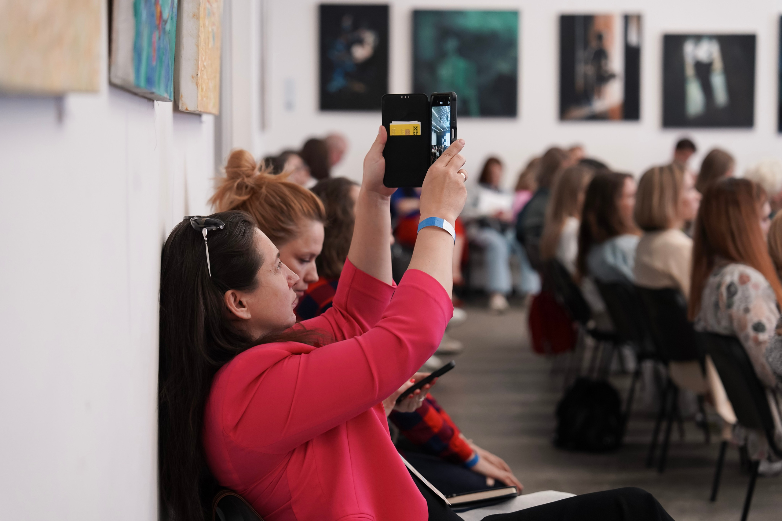 Гештальт-конференция «Телесный процесс, от теории к практике» 2024. Фотограф с психологическим образованием